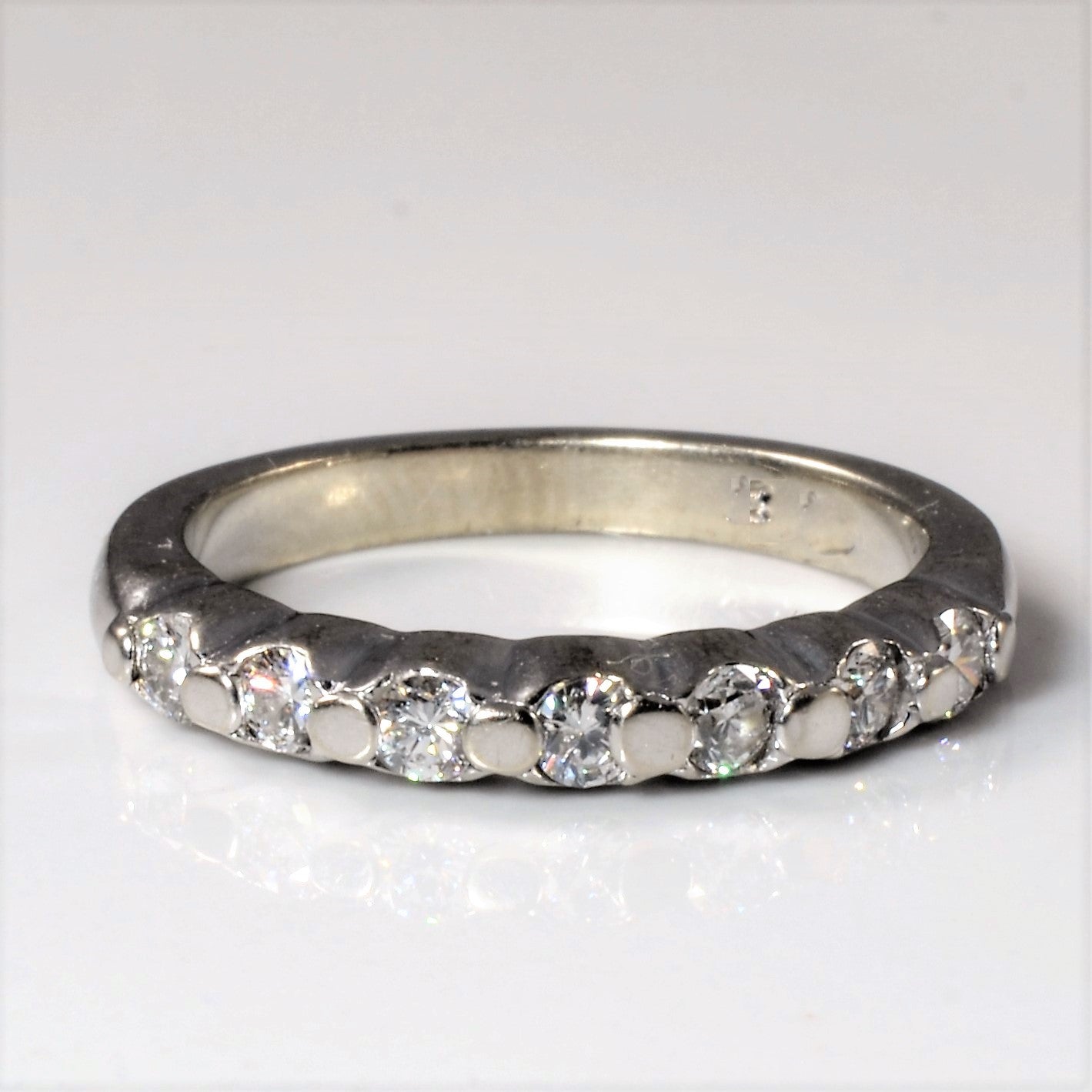 Flush Set Diamond Wedding Band | 0.32ctw | SZ 6.5 |