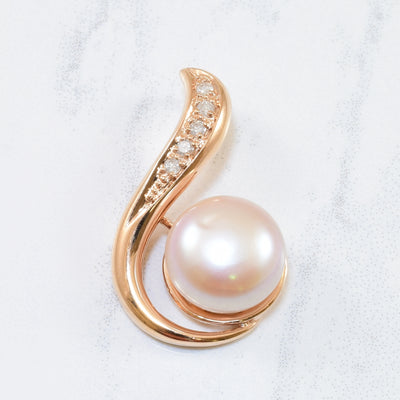 Pearl & Diamond Swoop Pendant | 7.00ct, 0.10ctw |