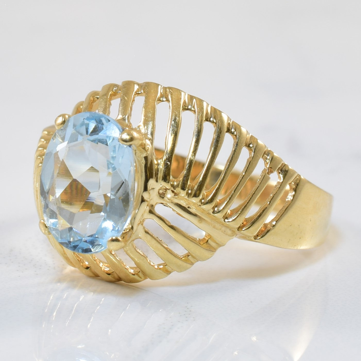 Solitaire Aquamarine Radial Open Work Ring | 1.70ct | SZ 8.5 |