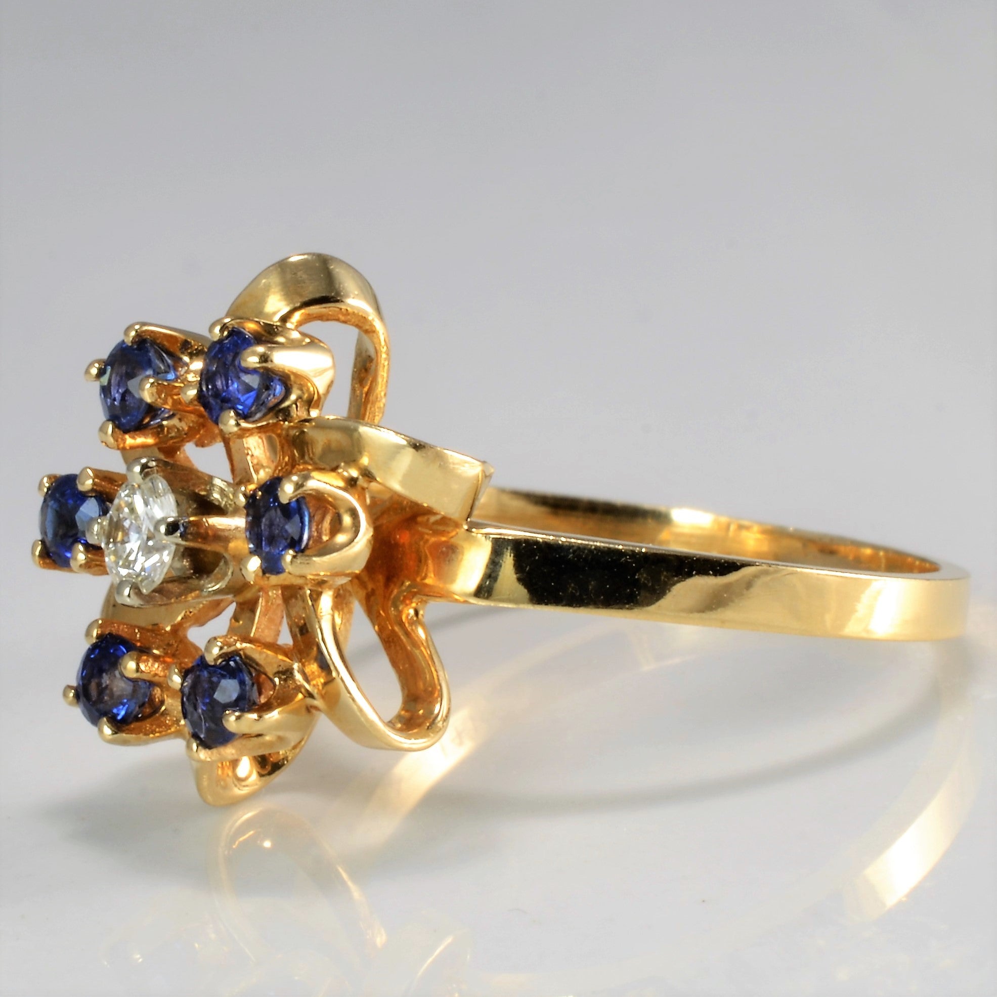 Flower Design Sapphire & Diamond Ring | 0.11 ct, SZ 7.25 |