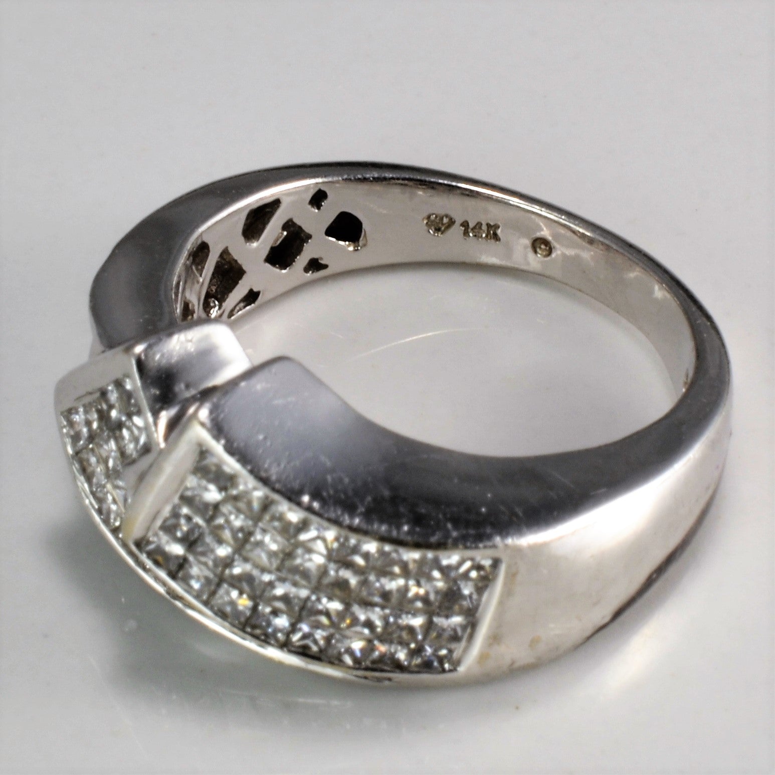 Cluster Diamond Wide Ring | 0.73 ctw, SZ 7 |