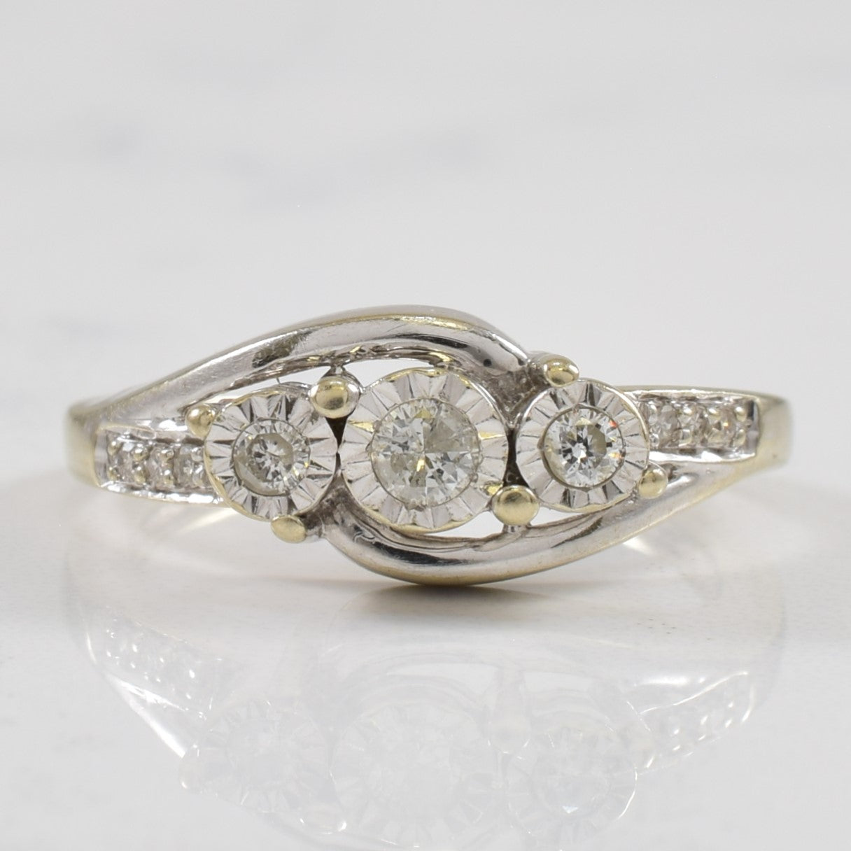 Illusion Set Diamond Bypass Ring | 0.14ctw | SZ 6 |