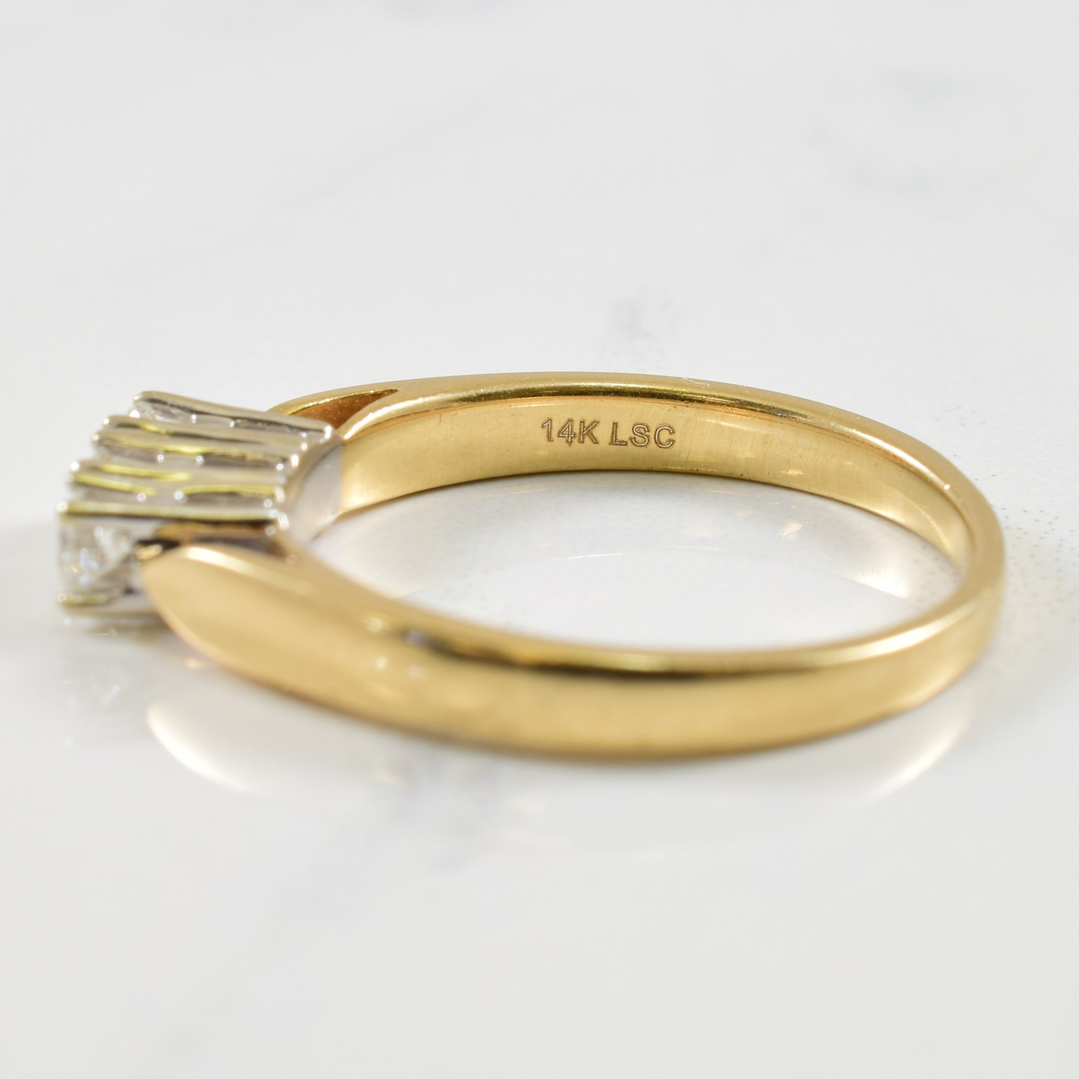 Three Stone Diamond Ring | 0.21ctw | SZ 7 |