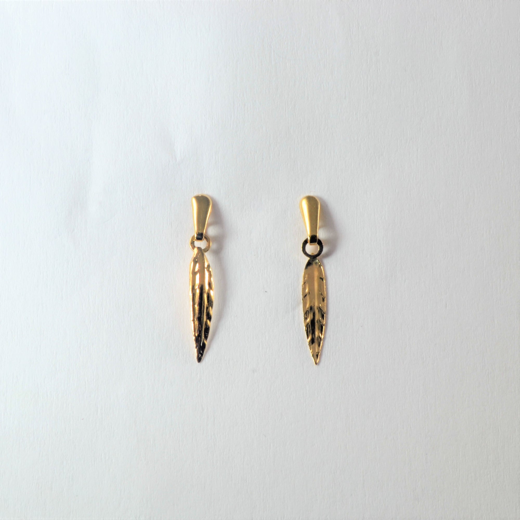 Drop Feather Earrings |