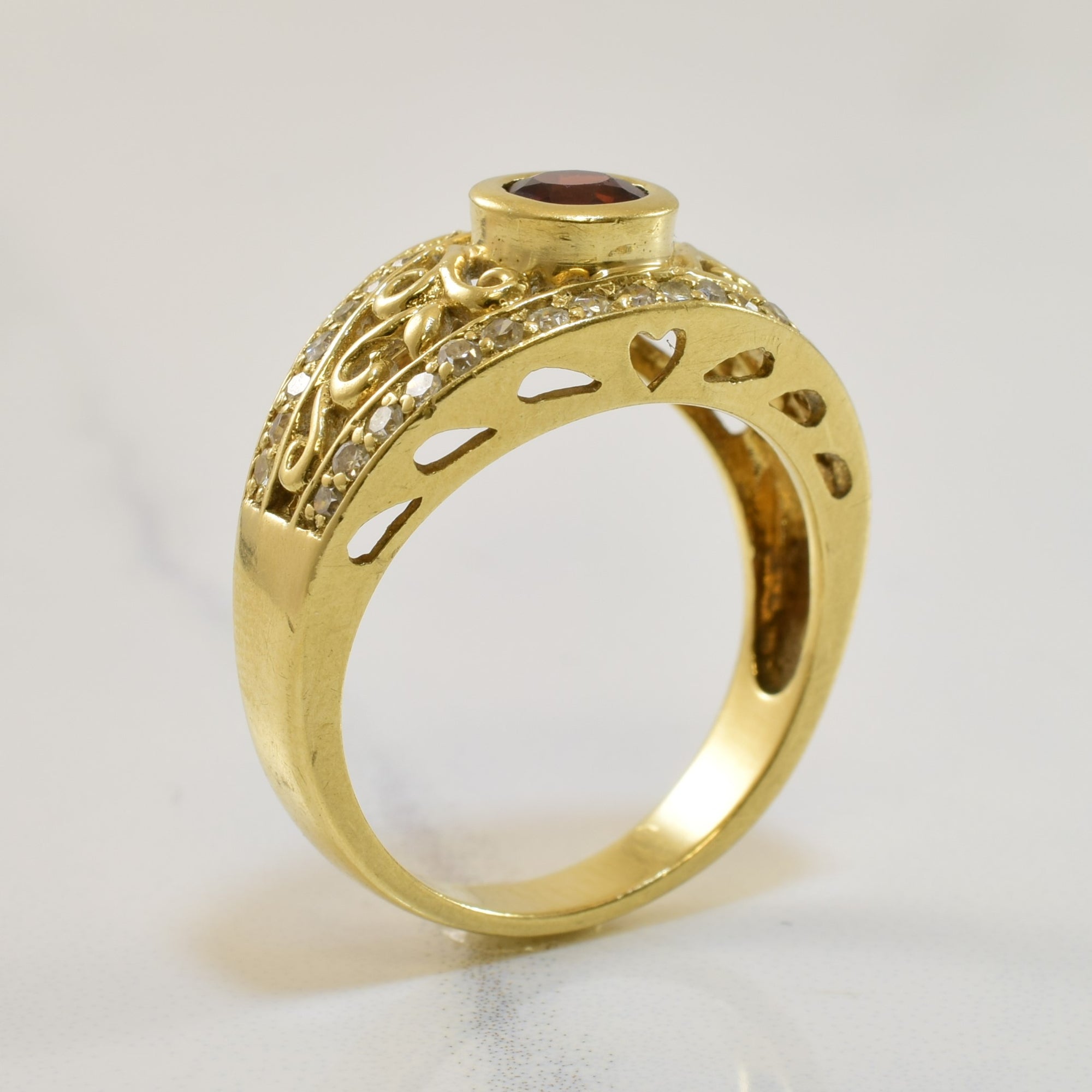 Filigree Bezel Set Garnet & Diamond Ring | 0.40ct, 0.32ctw | SZ 6.75 |