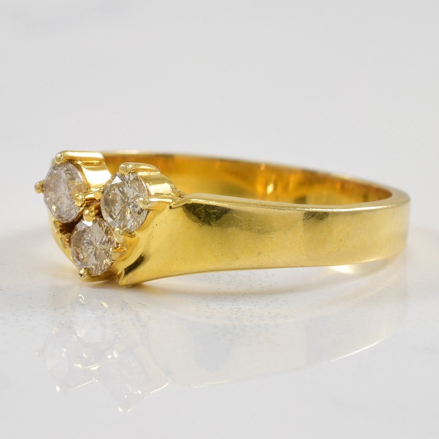 Three Stone Diamond Ring | 0.30ctw | SZ 6.5 |
