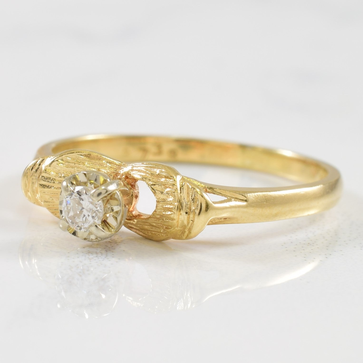 Bague solitaire diamant ajouré | 0,06 ct | Taille 7 | 