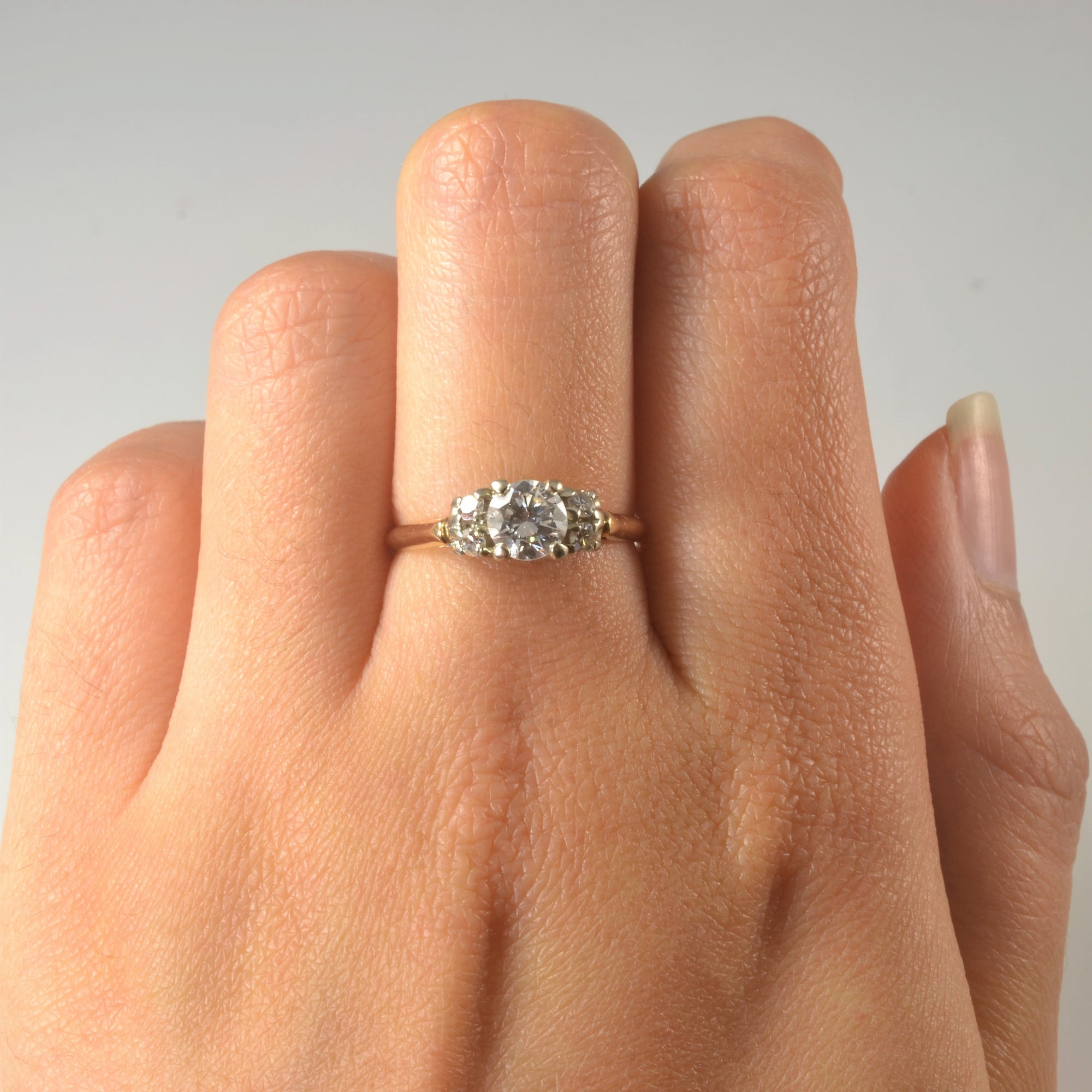 Five Stone Diamond Engagement Ring | 0.76ctw | SZ 6.5 |