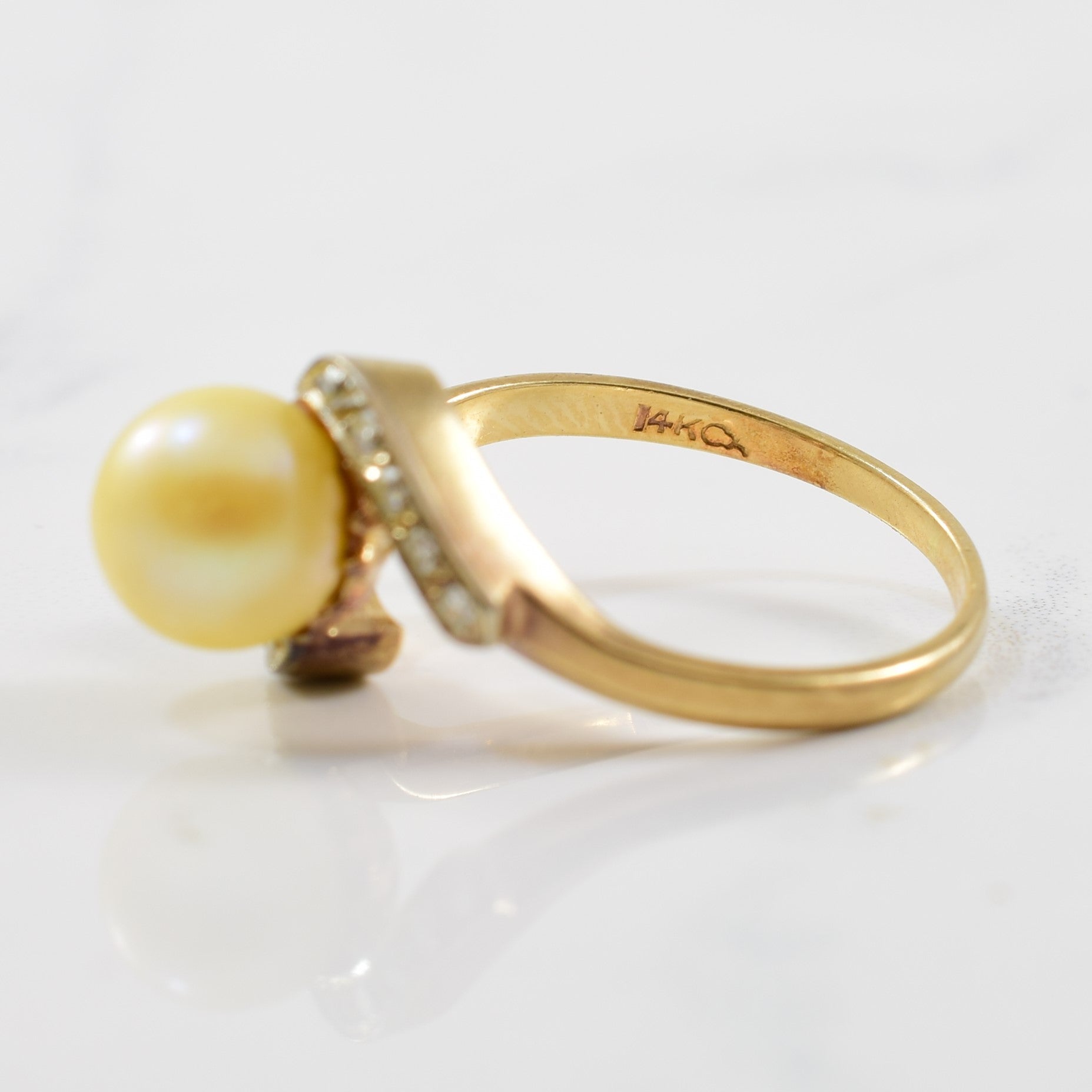 Late 1930s Pearl & Diamond Bypass Ring | 0.10ctw, 2.90ct | SZ 6.5 |