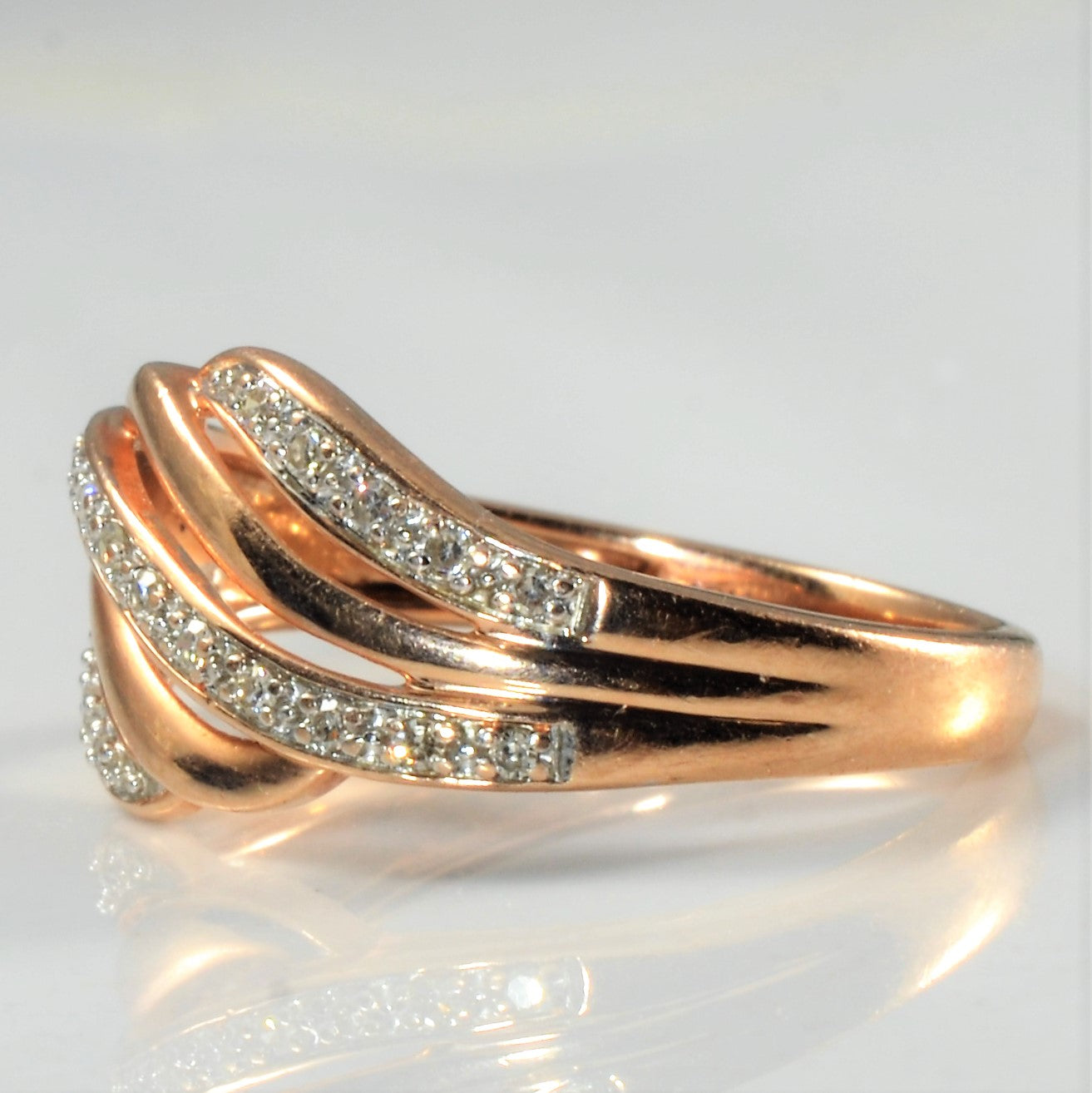 Pave Diamond Wave Ring | 0.12ctw | SZ 7.25 |