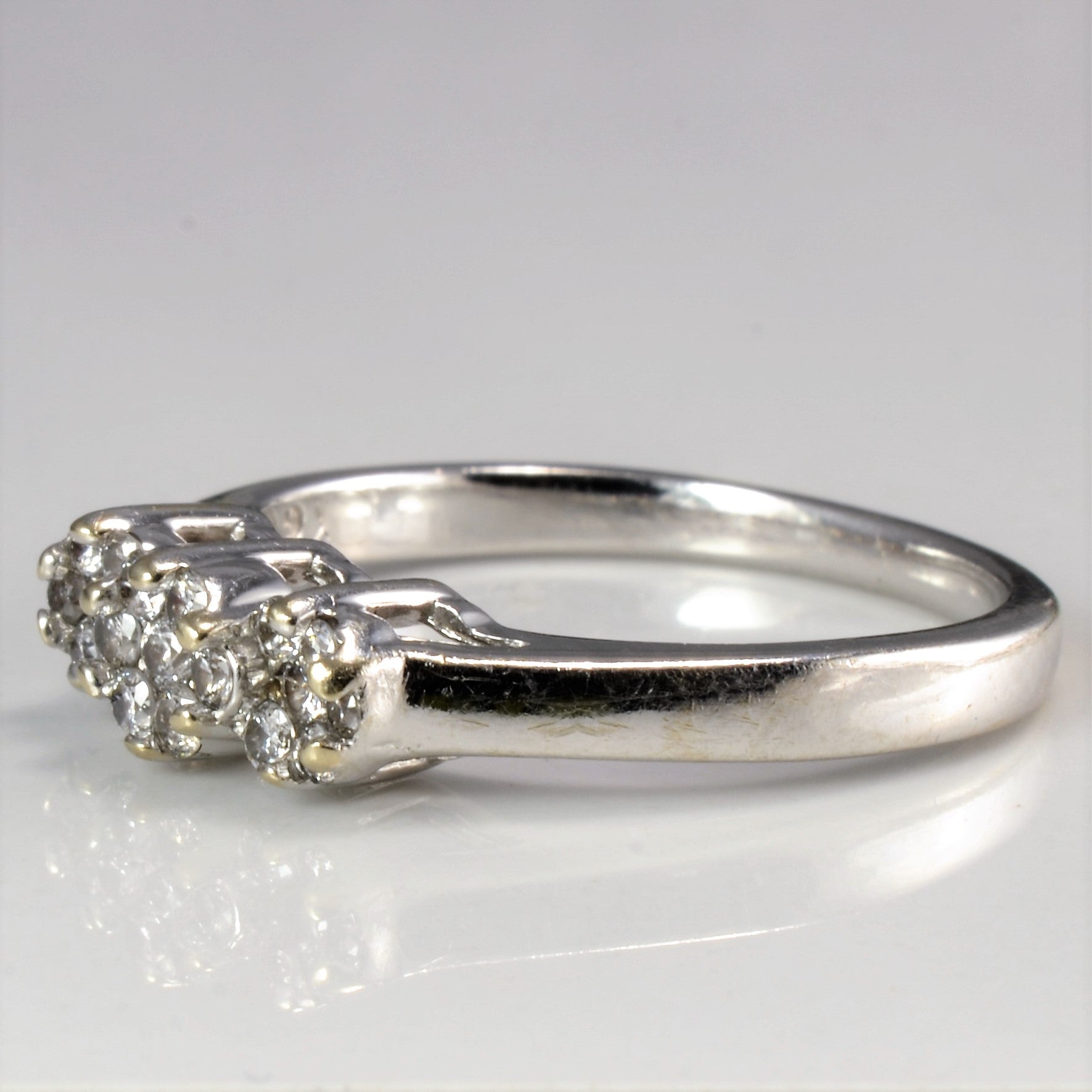 Cluster Diamond Ladies Ring | 0.24 ctw, SZ 5.75 |