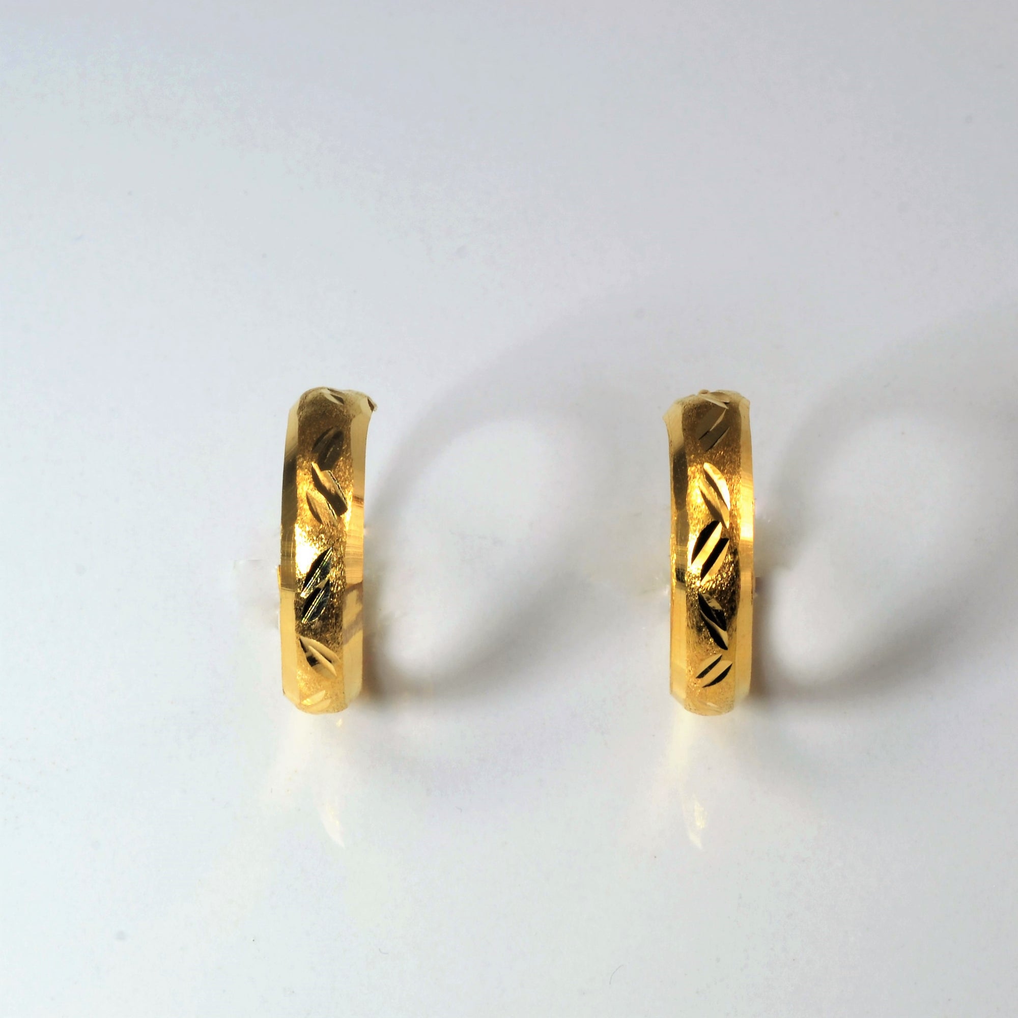 21k Yellow Gold Hoop Earrings |