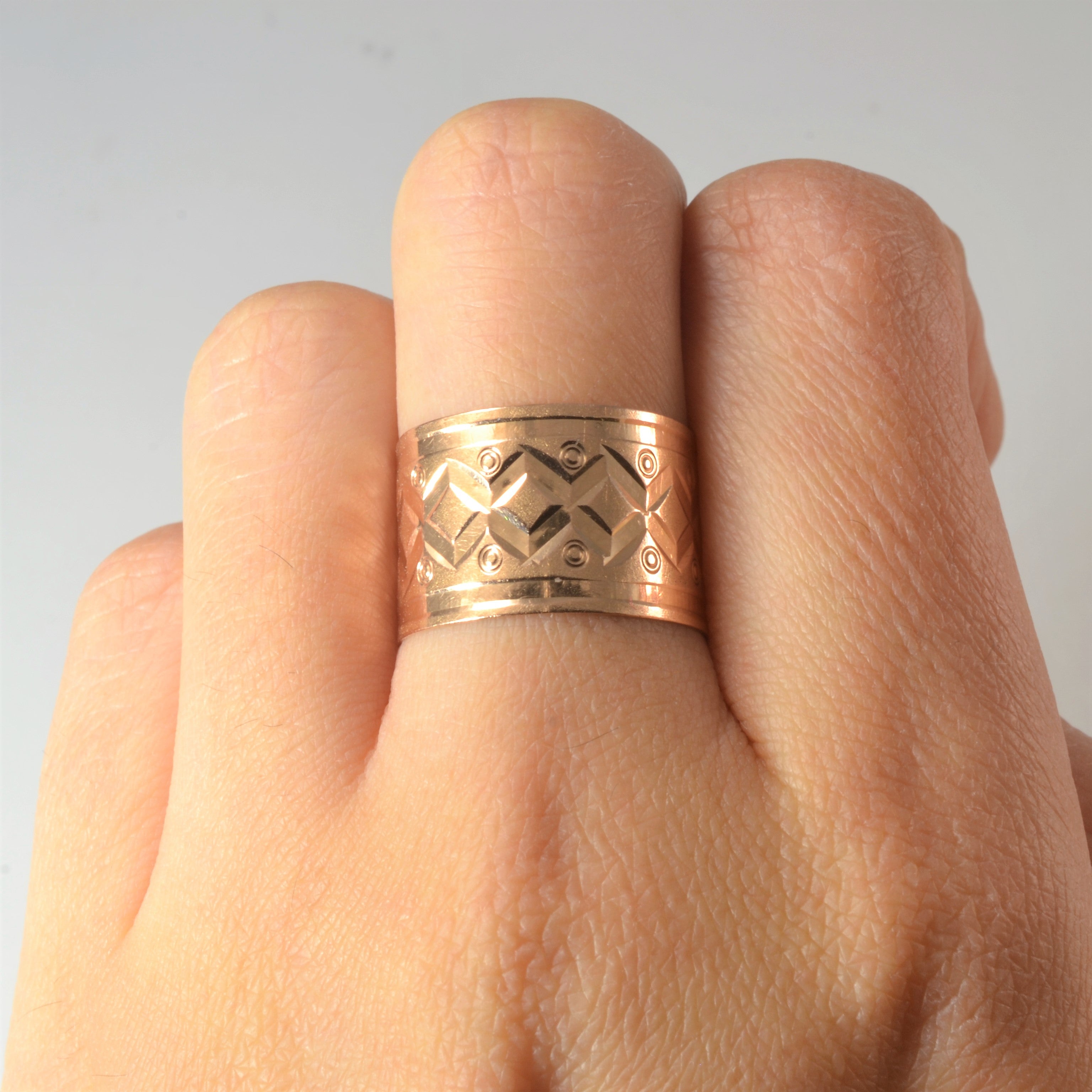 Textured 21K Gold Band | SZ 8|
