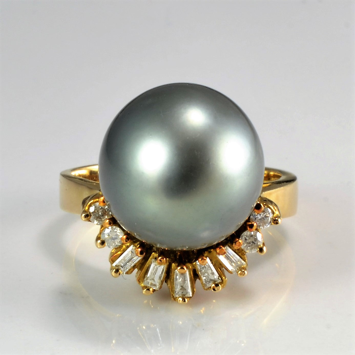 Pearl & Diamond Cocktail Ring | 0.20 ctw, SZ 6 |