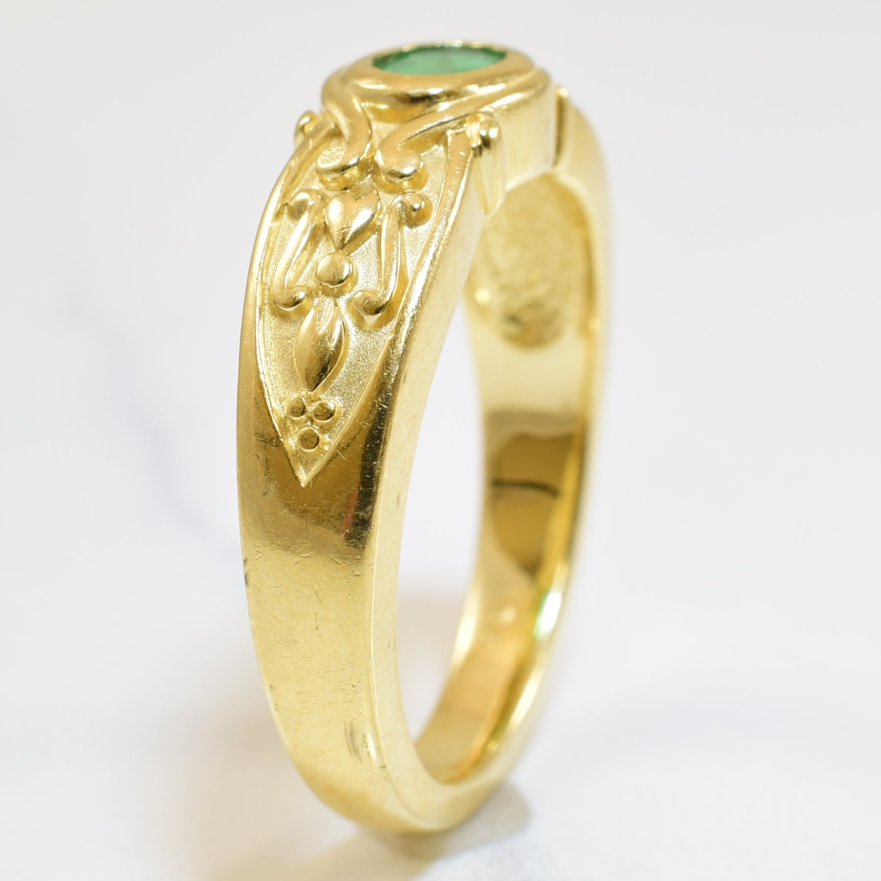Bezel Set Emerald Ring | 0.36ct | SZ 7 |