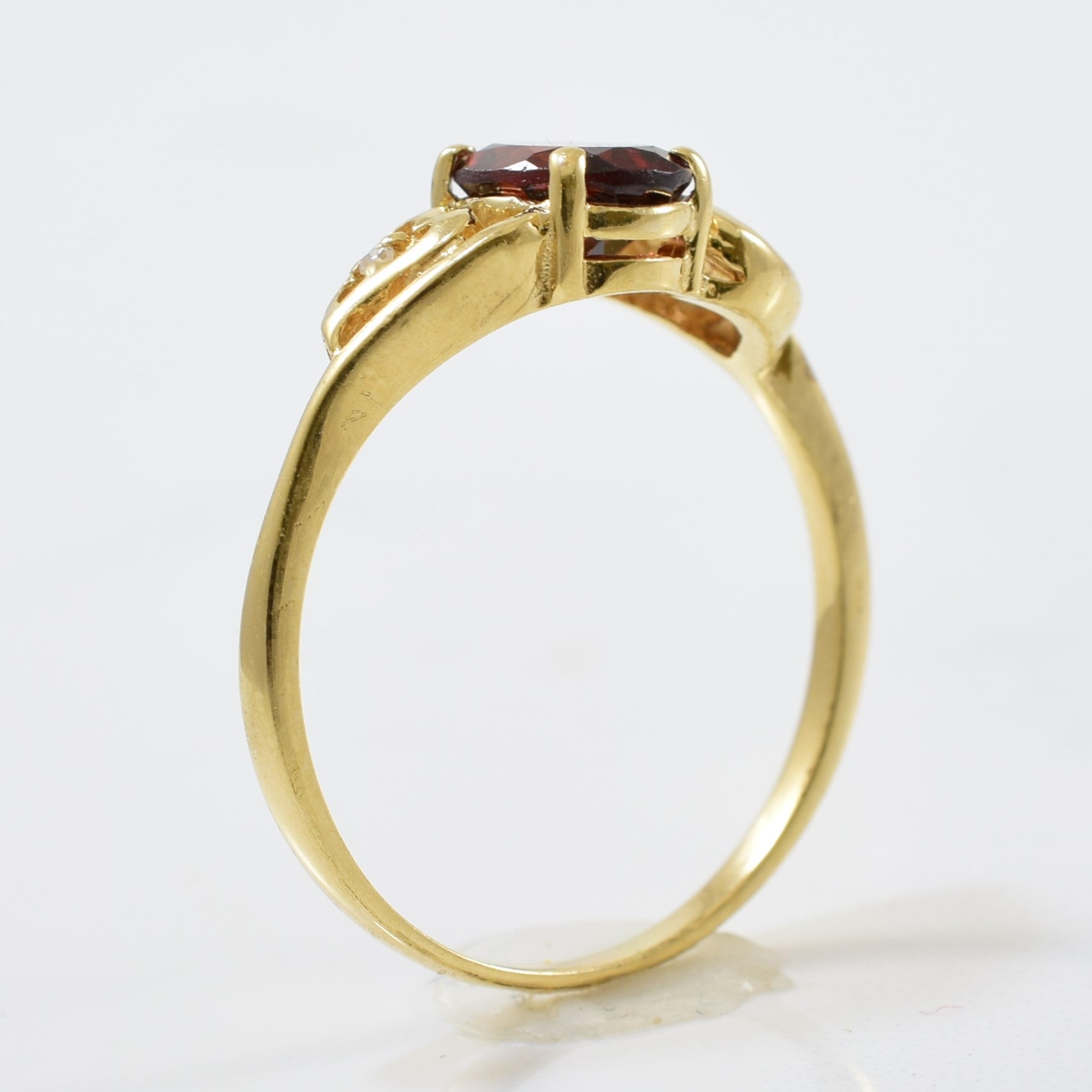Garnet & Diamond Heart Ring | 0.01ctw, 1.65ct | SZ 10 |
