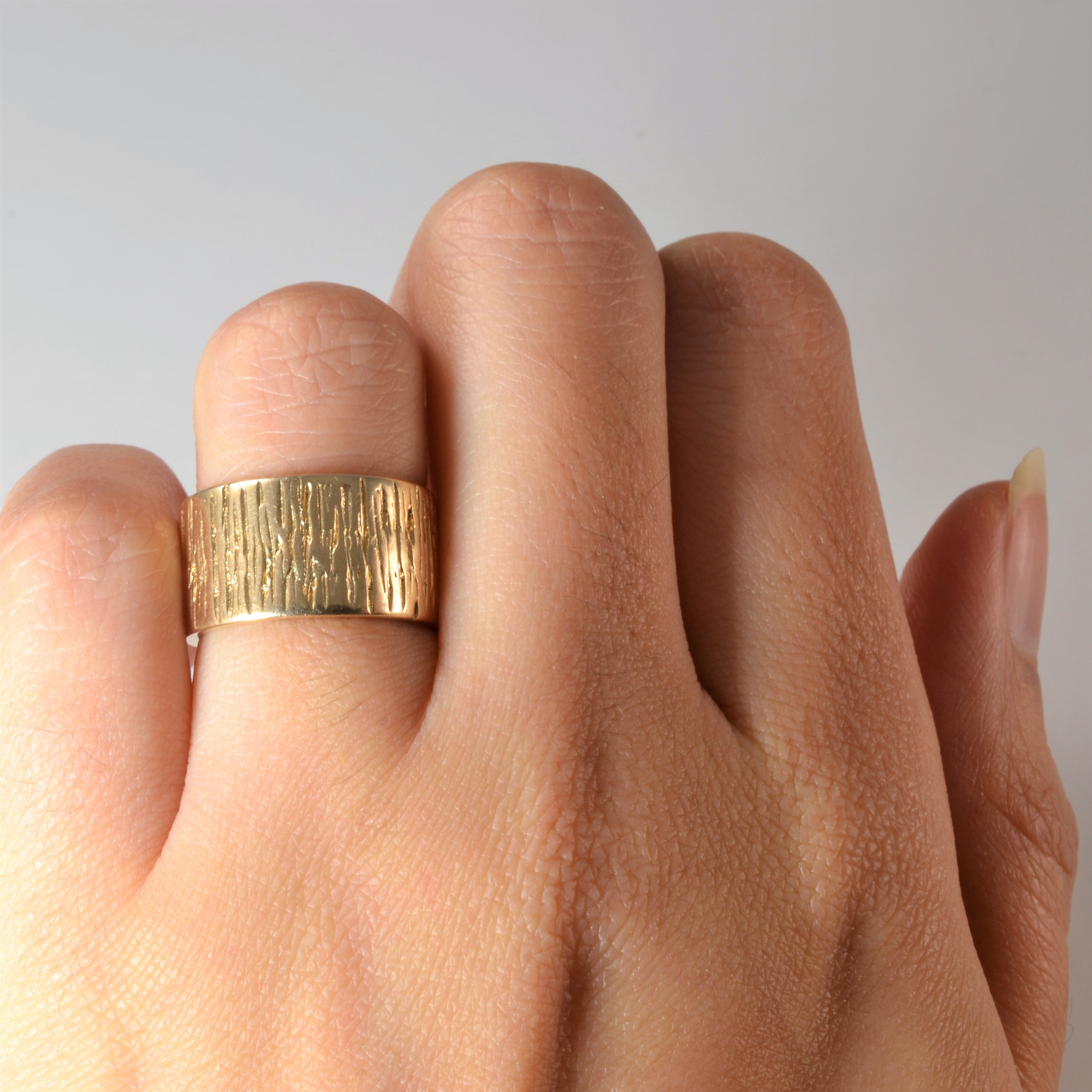 Textured Yellow Gold Cigar Band | SZ 5.25 |