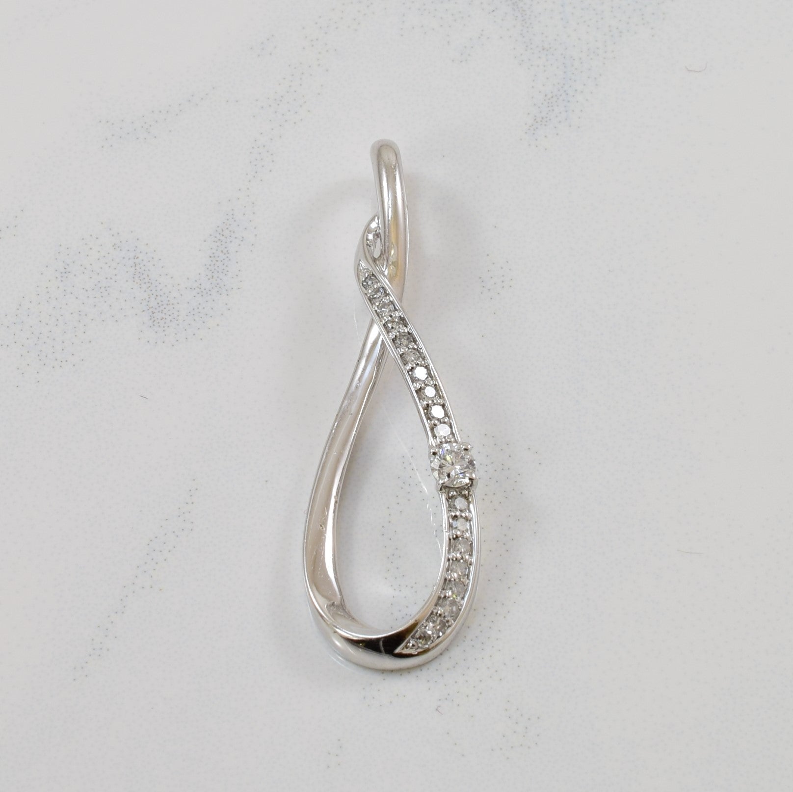 Twisted Loop Diamond Pendant | 0.16ctw |