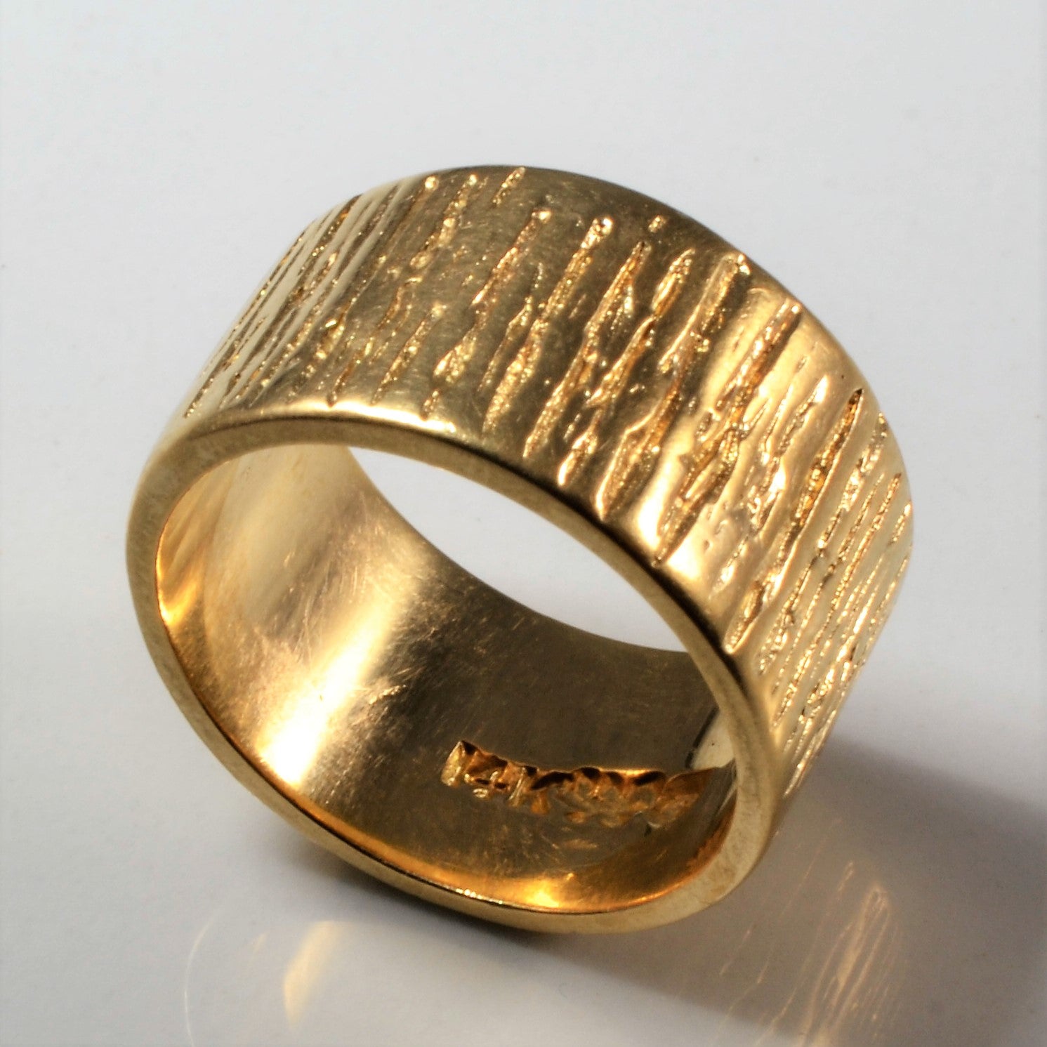 Textured Yellow Gold Cigar Band | SZ 5.25 |