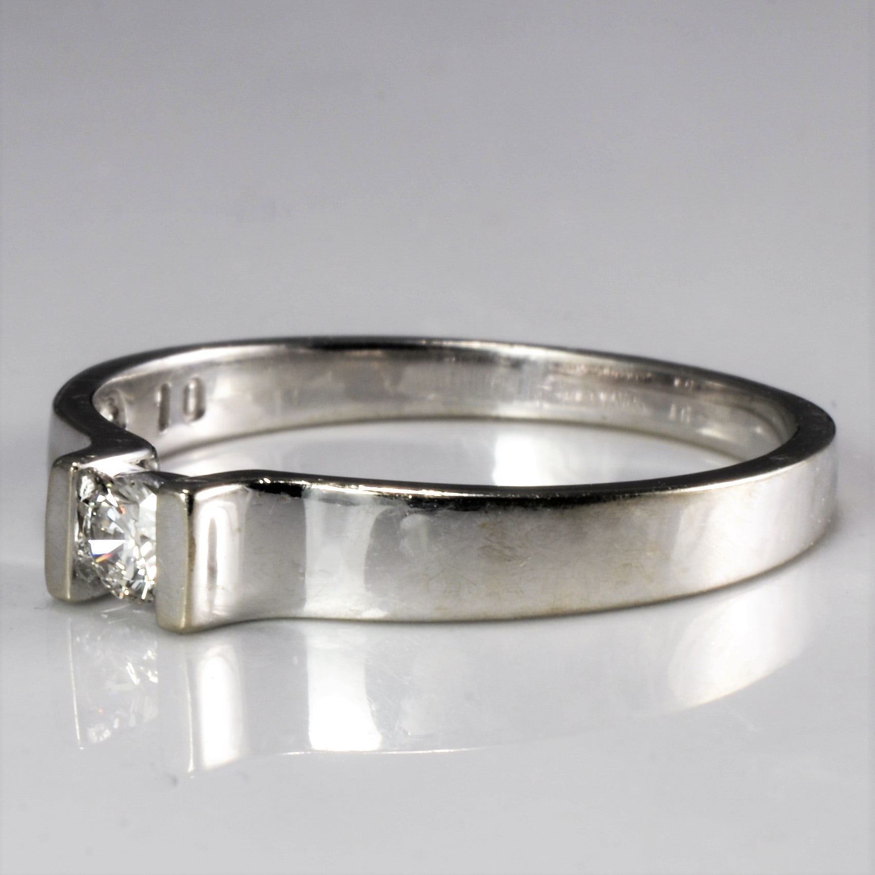 Semi Bezel Solitaire Diamond Ring | 0.10 ct, SZ 6.25 |