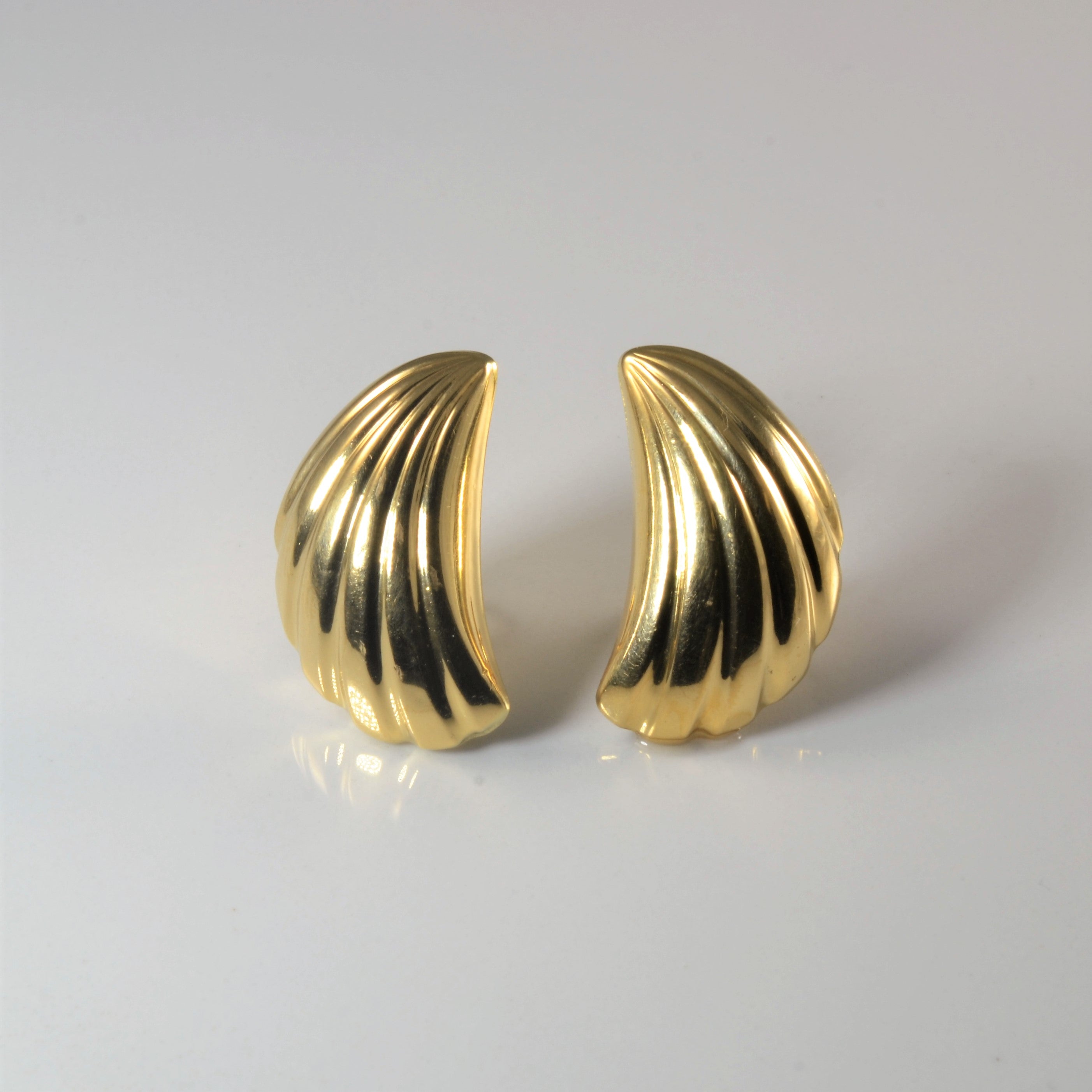 Curved Gold Fan Studs |