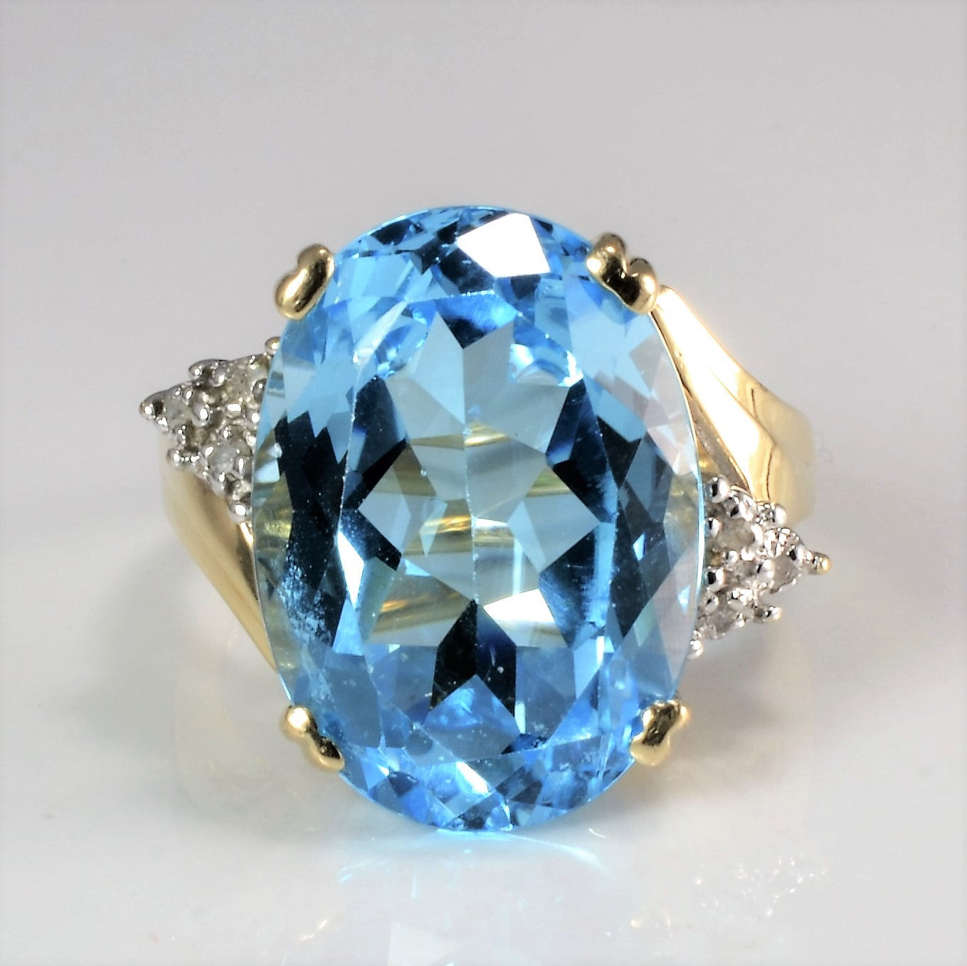 High Set Topaz & Diamond Ring | 0.03 ctw, SZ 7 |