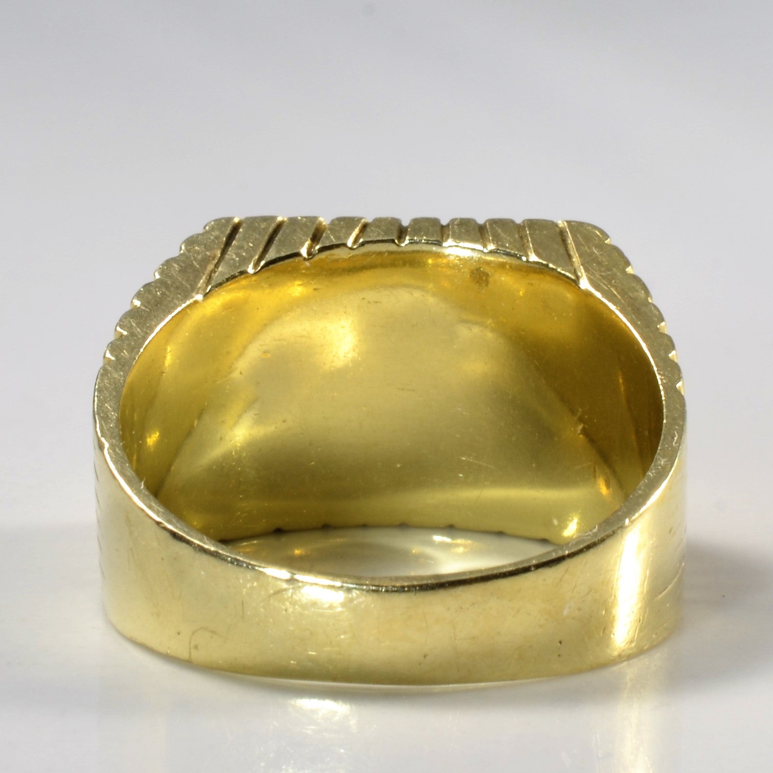 Grid Textured Wide Gold Ring | SZ 10 |