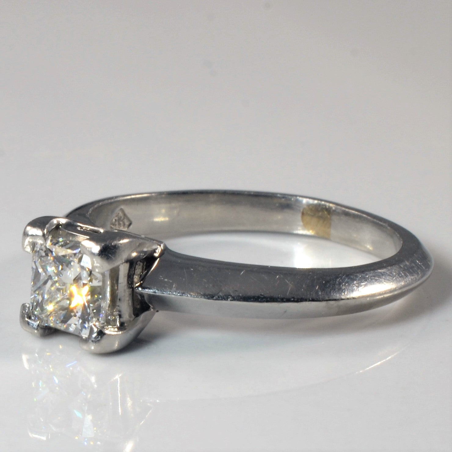 Bague de fiançailles solitaire princesse à bords tranchants | 0,70 ct | Taille 6,5 | 