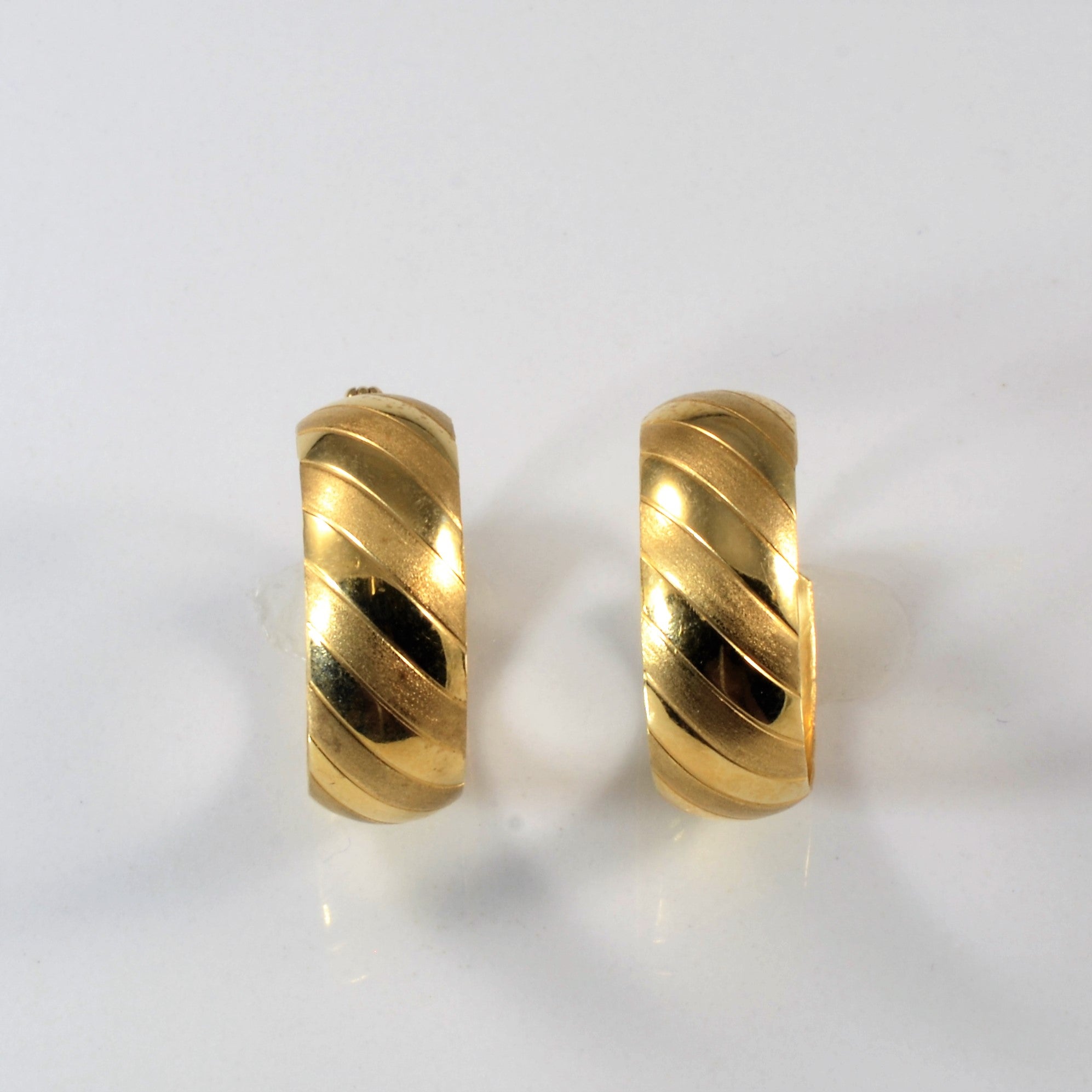 Yellow Gold Textured Hoop Earrings |