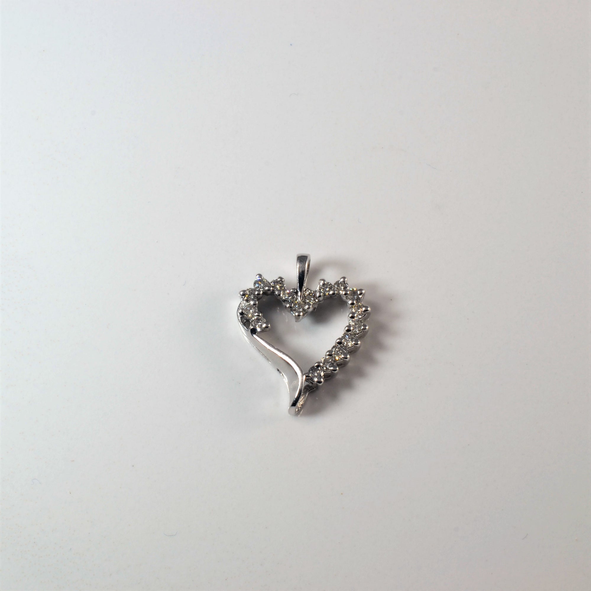 Diamond Heart Pendant | 0.25ctw |