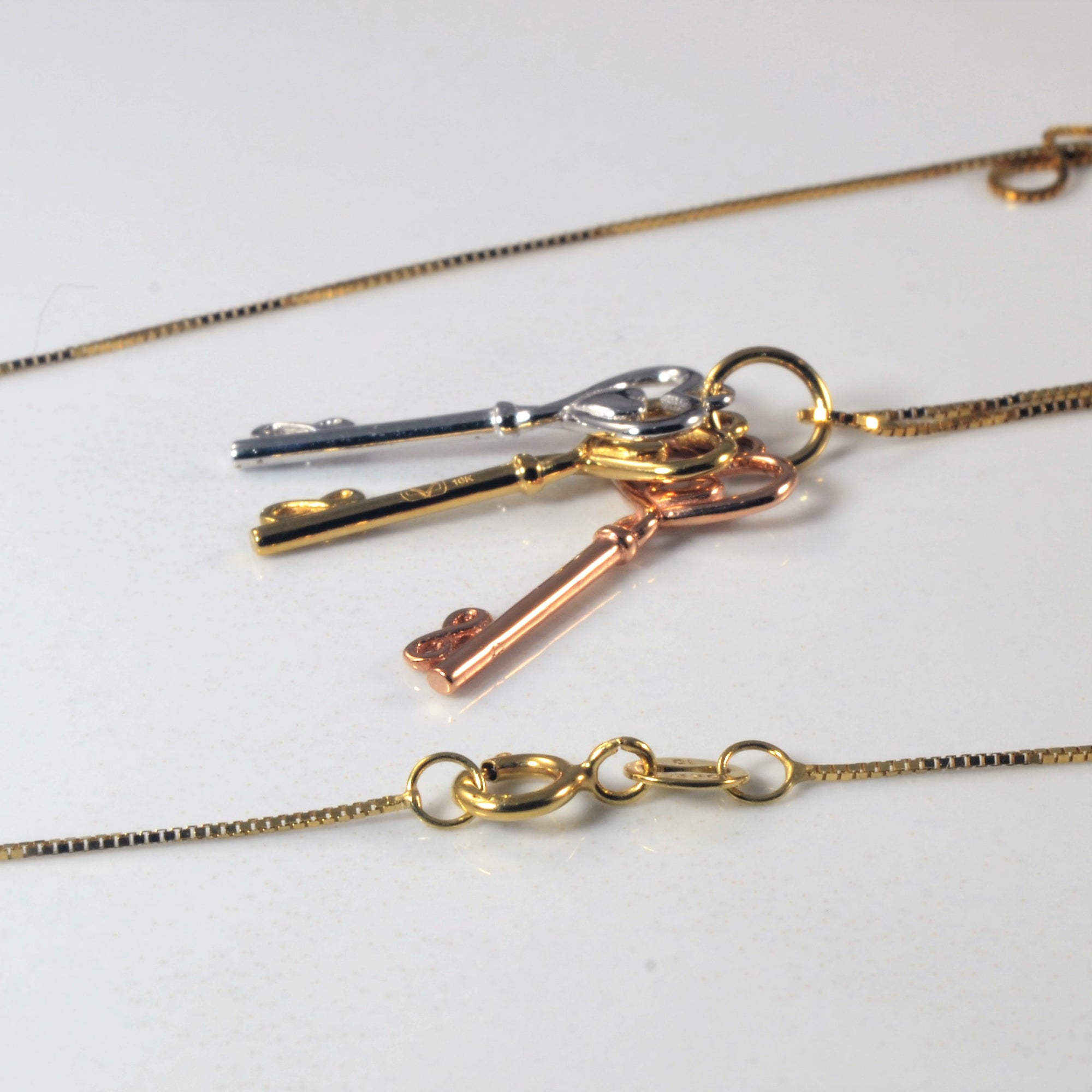 Three Gold Keys Necklace | 18