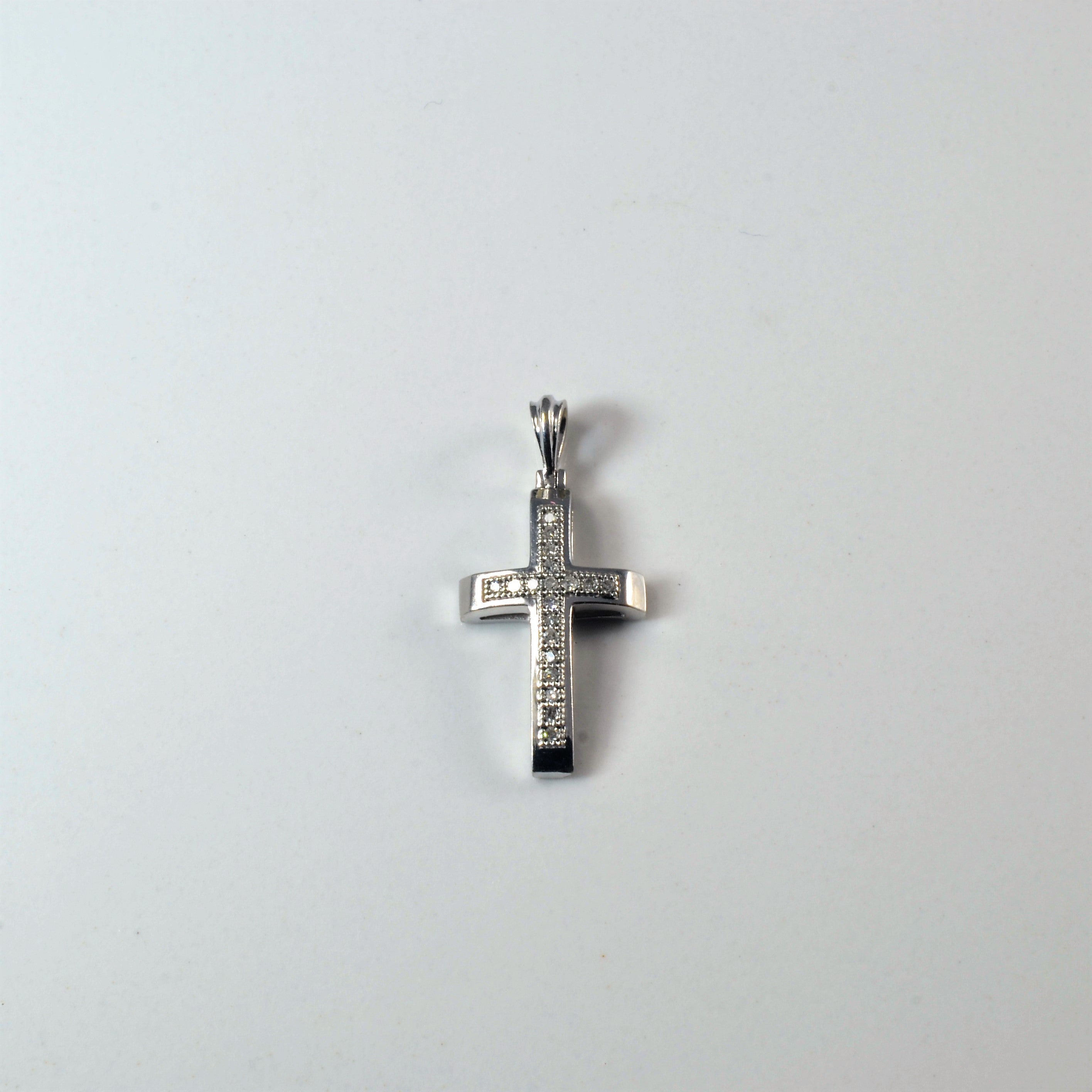 Diamond Cross Pendant | 0.05ctw |