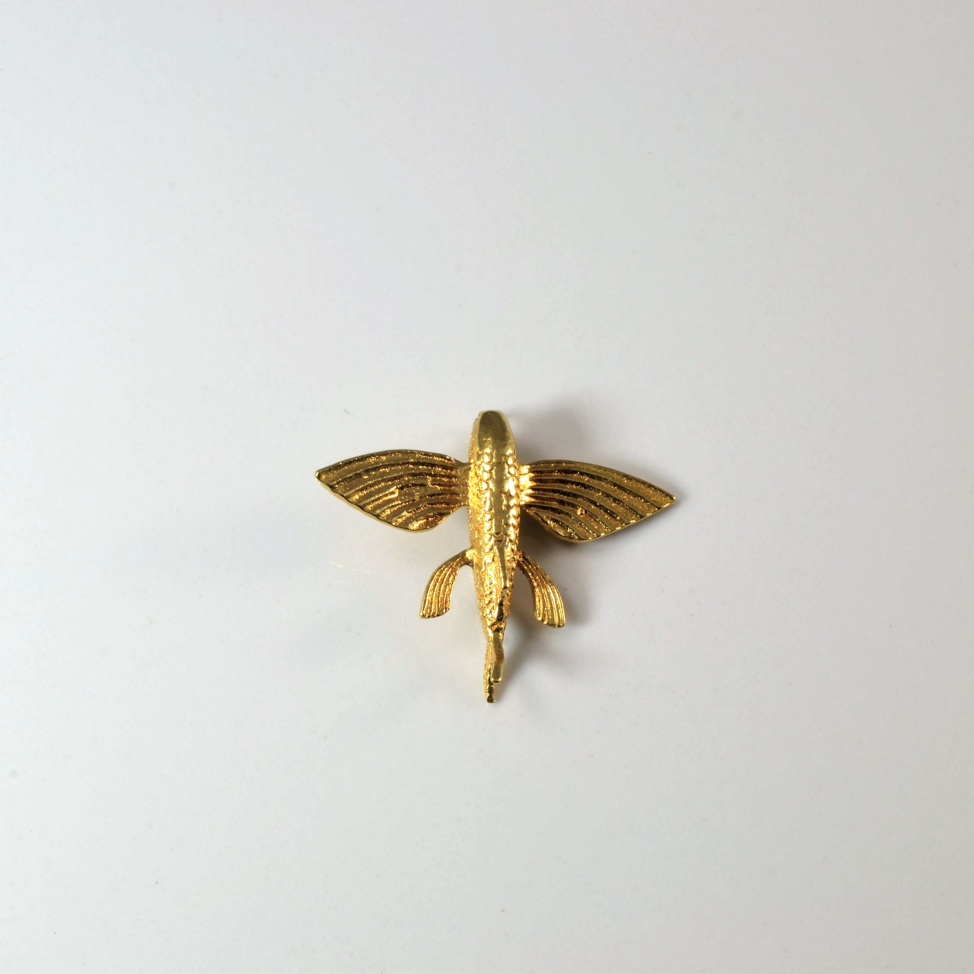 18k Yellow Gold Beta Fish Pendant |