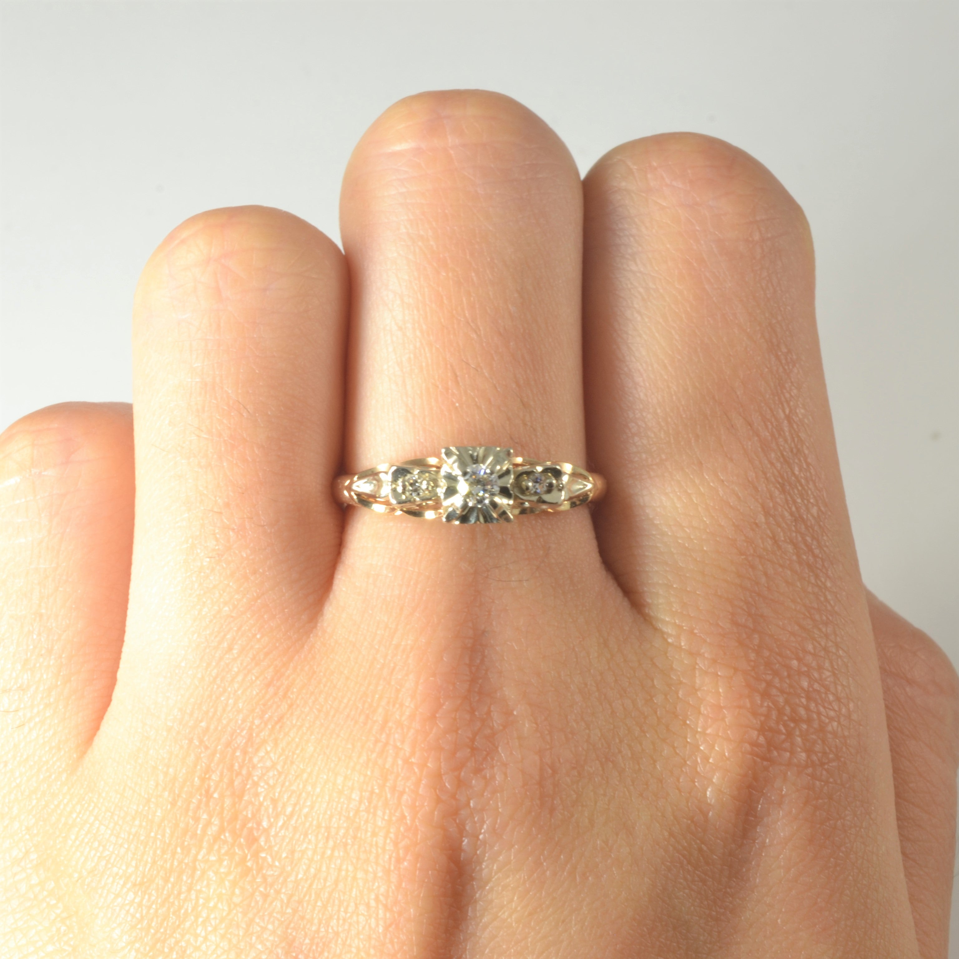 Retro Three Stone Diamond Ring | 0.12ctw | SZ 7.75 |