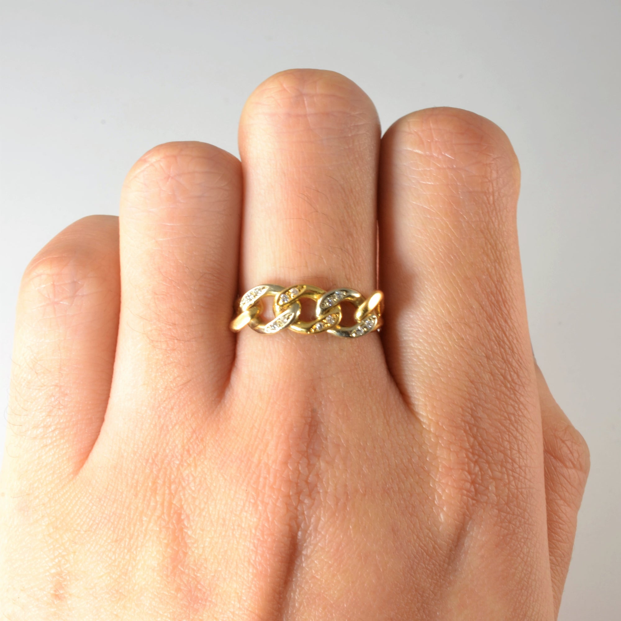 Curb Link Chain Ring | 0.06ctw | SZ 6.75 |