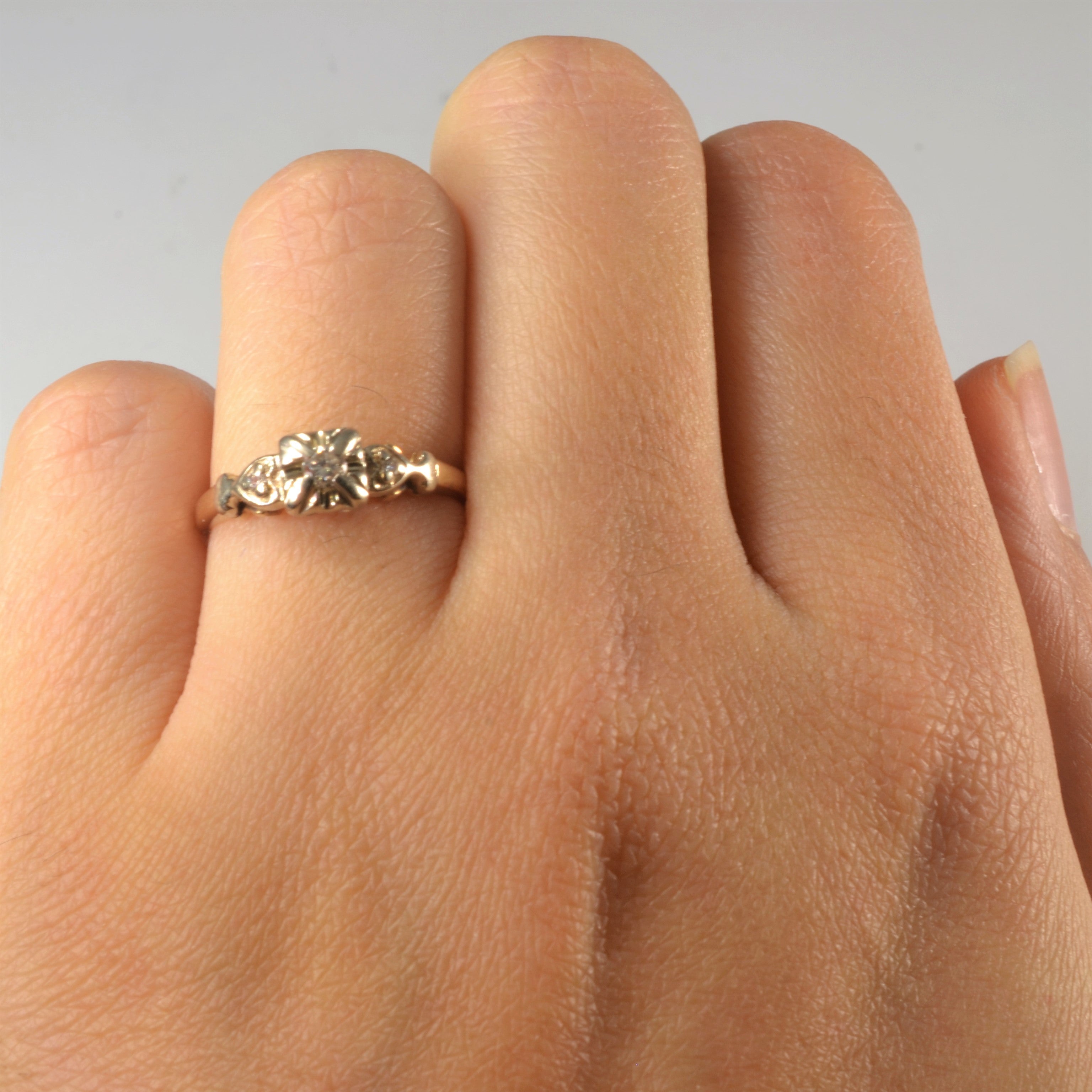 Retro Heart Detailed Three Stone Ring | 0.08ctw | SZ 4.75 |