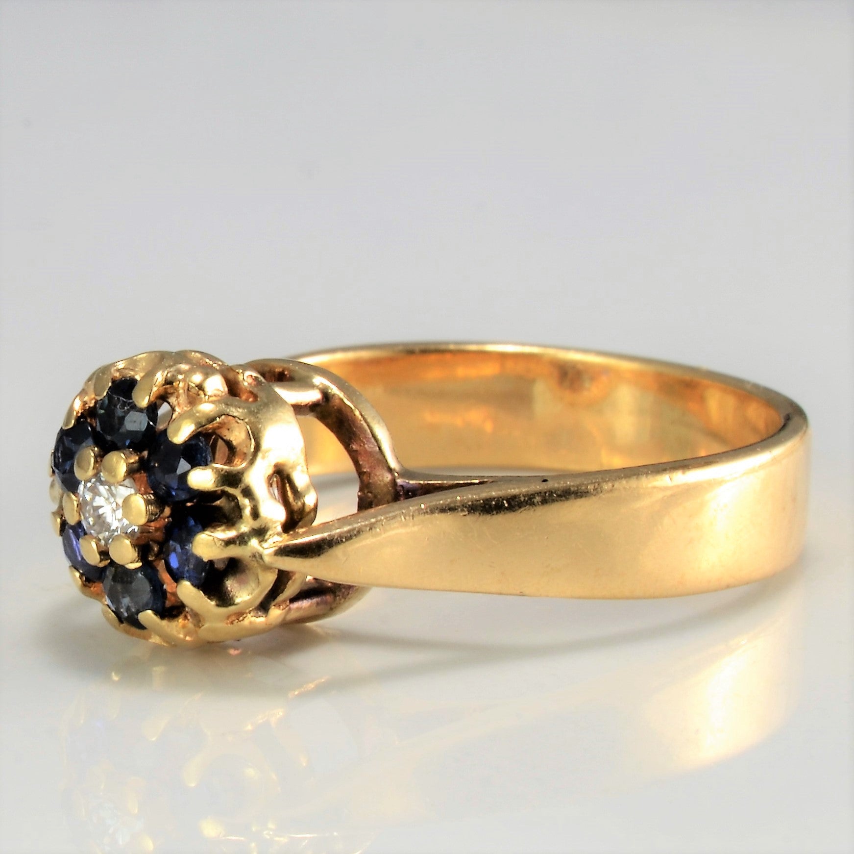 Cluster Set Sapphire & Diamond Ring | 0.05ct, 0.25ctw | SZ 5.5 |