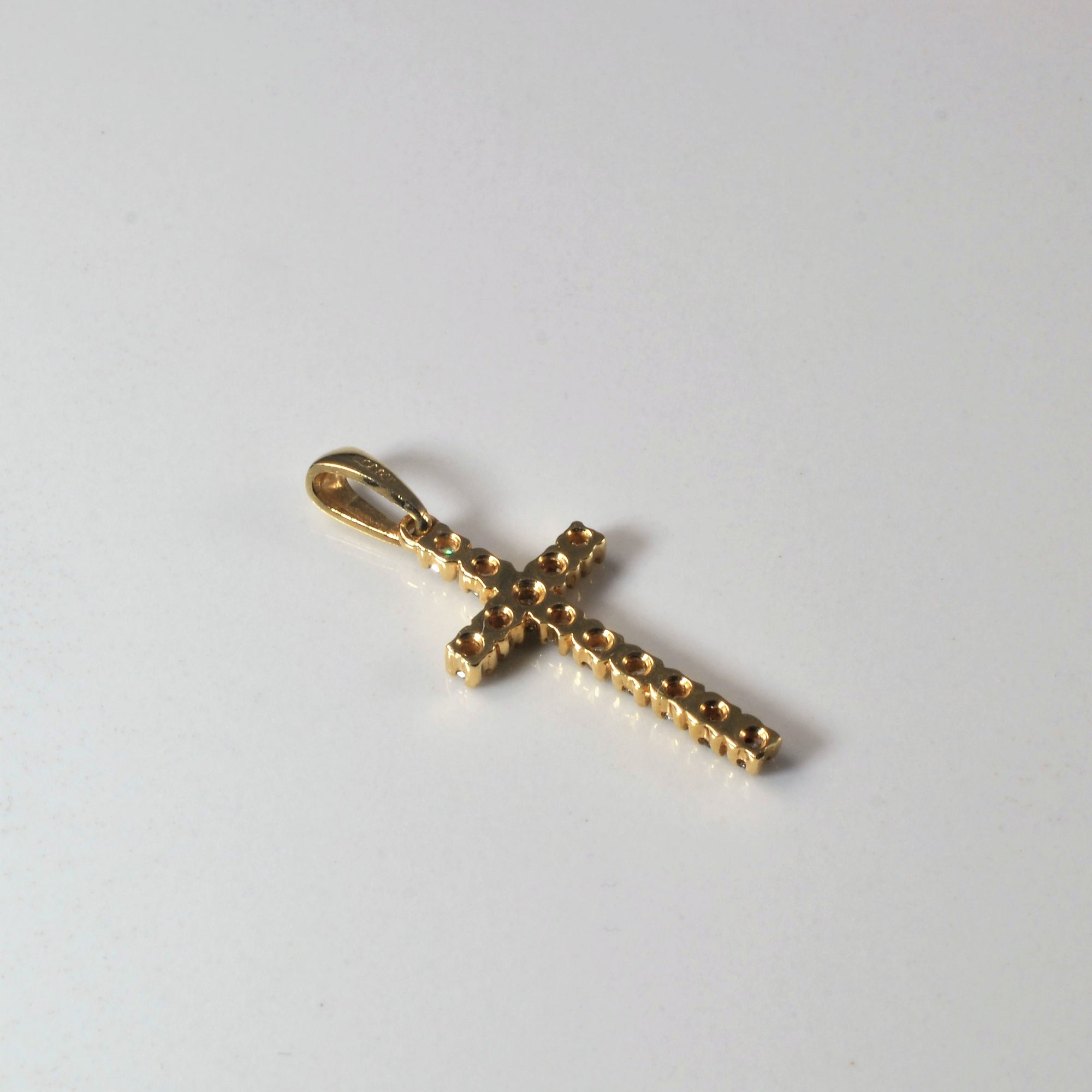 Pave Diamond Cross Pendant | 0.13ctw |