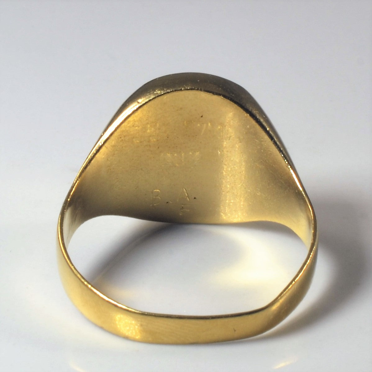 Yellow Gold Signet Ring | SZ 10.75 |