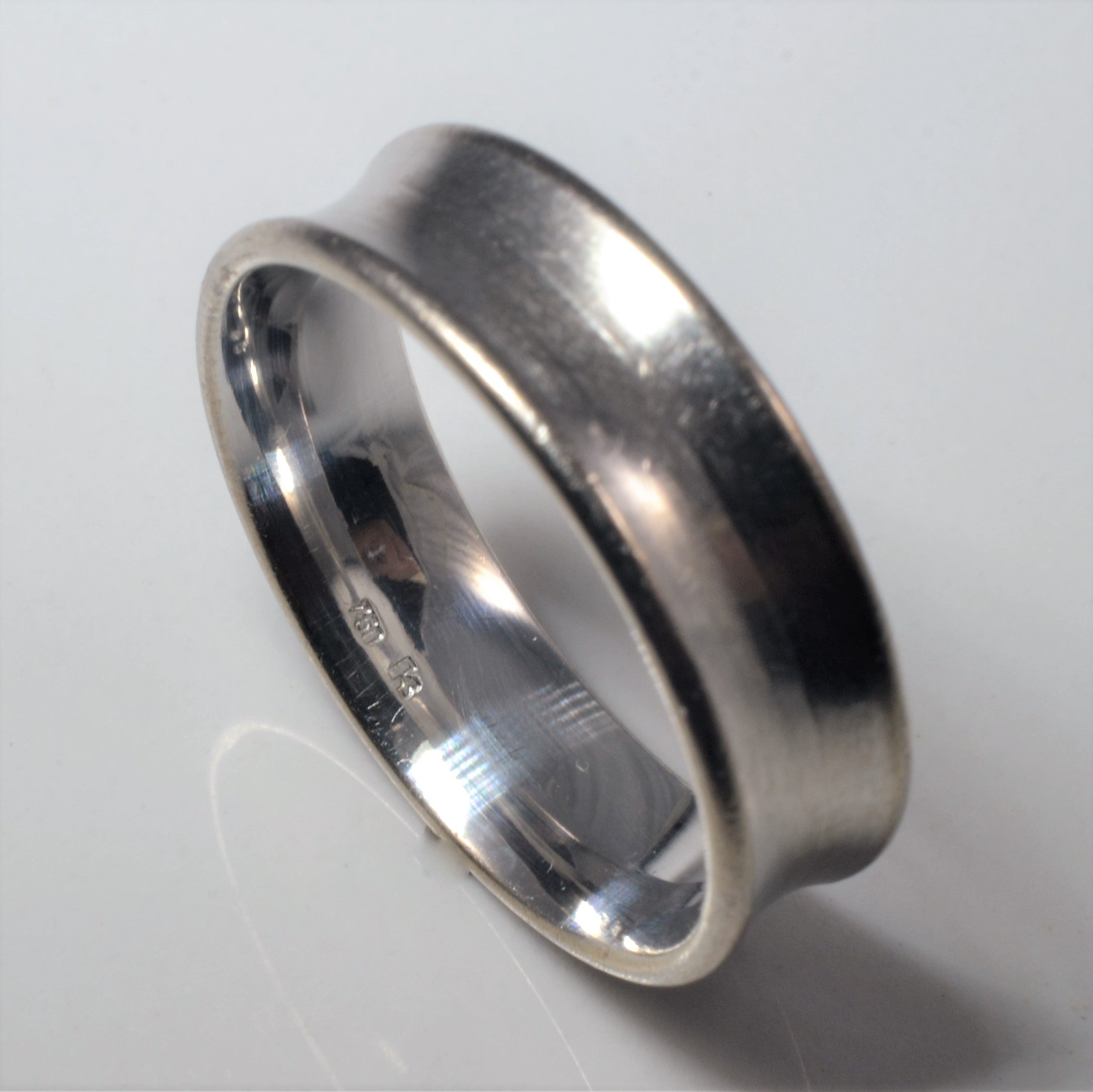 White Gold Concave Band | SZ 8.75 |