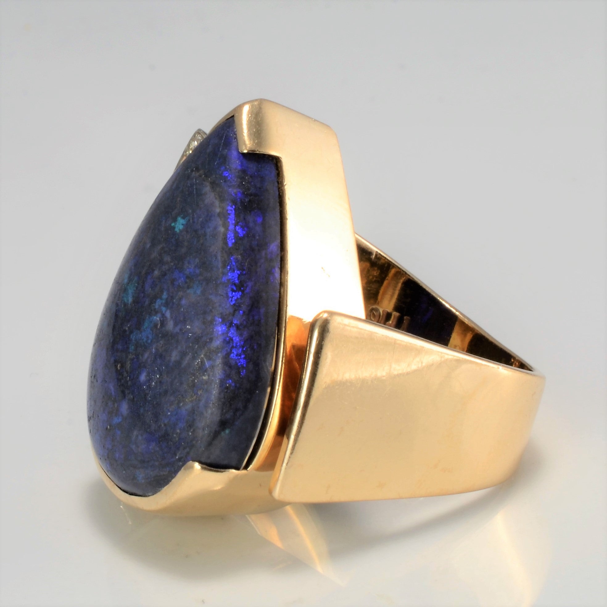 Black Opal & Diamond Ring | 0.15ctw, 17.50ct | SZ 8.25 |