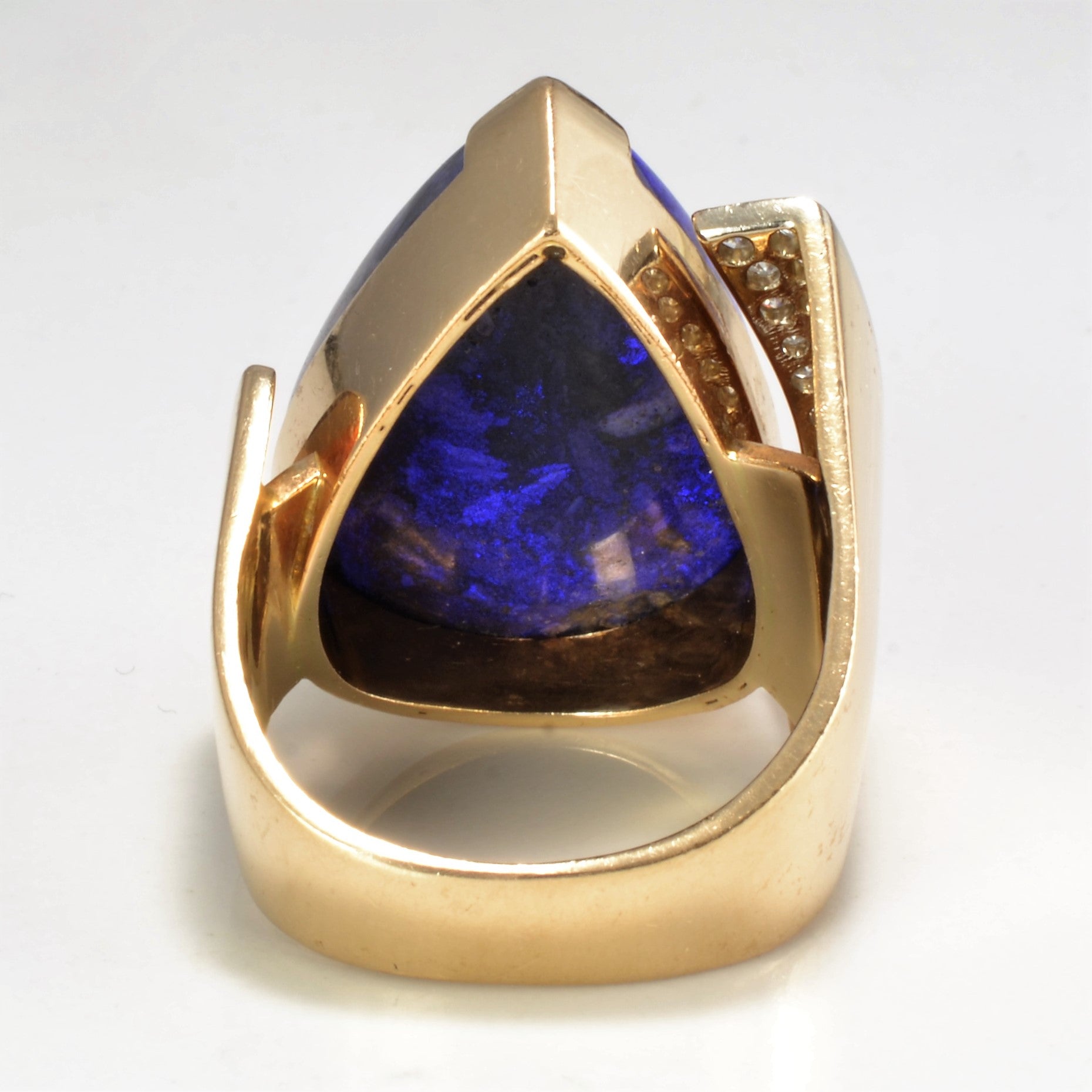 Black Opal & Diamond Ring | 0.15ctw, 17.50ct | SZ 8.25 |