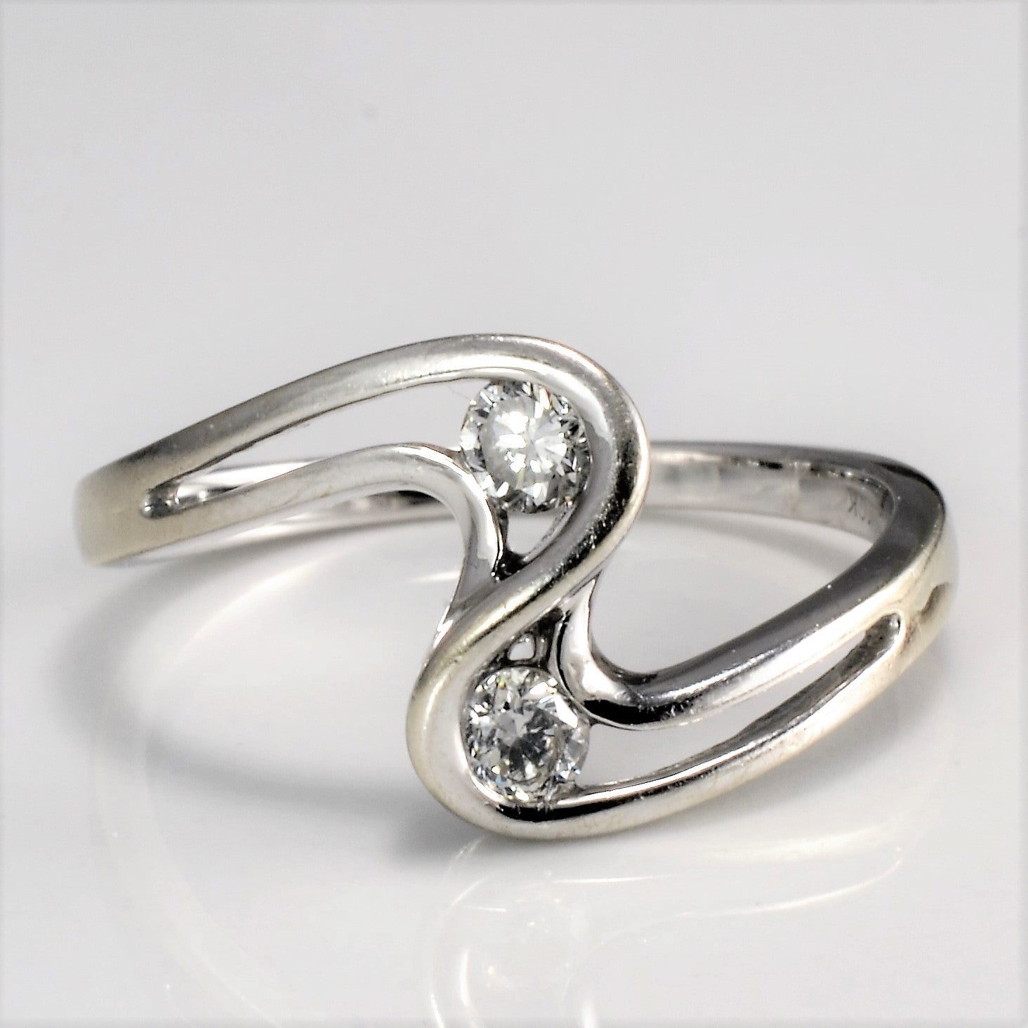Bypass Diamond Ladies Ring | 0.20 ctw, SZ 6.5 |