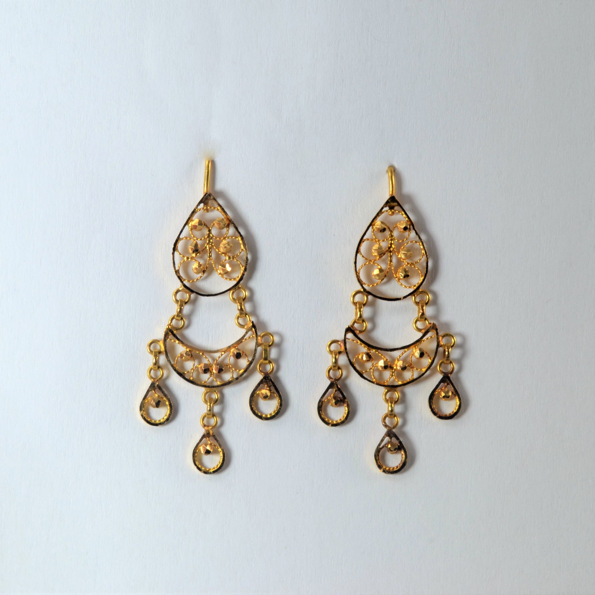 Filigree Chandelier Earrings |