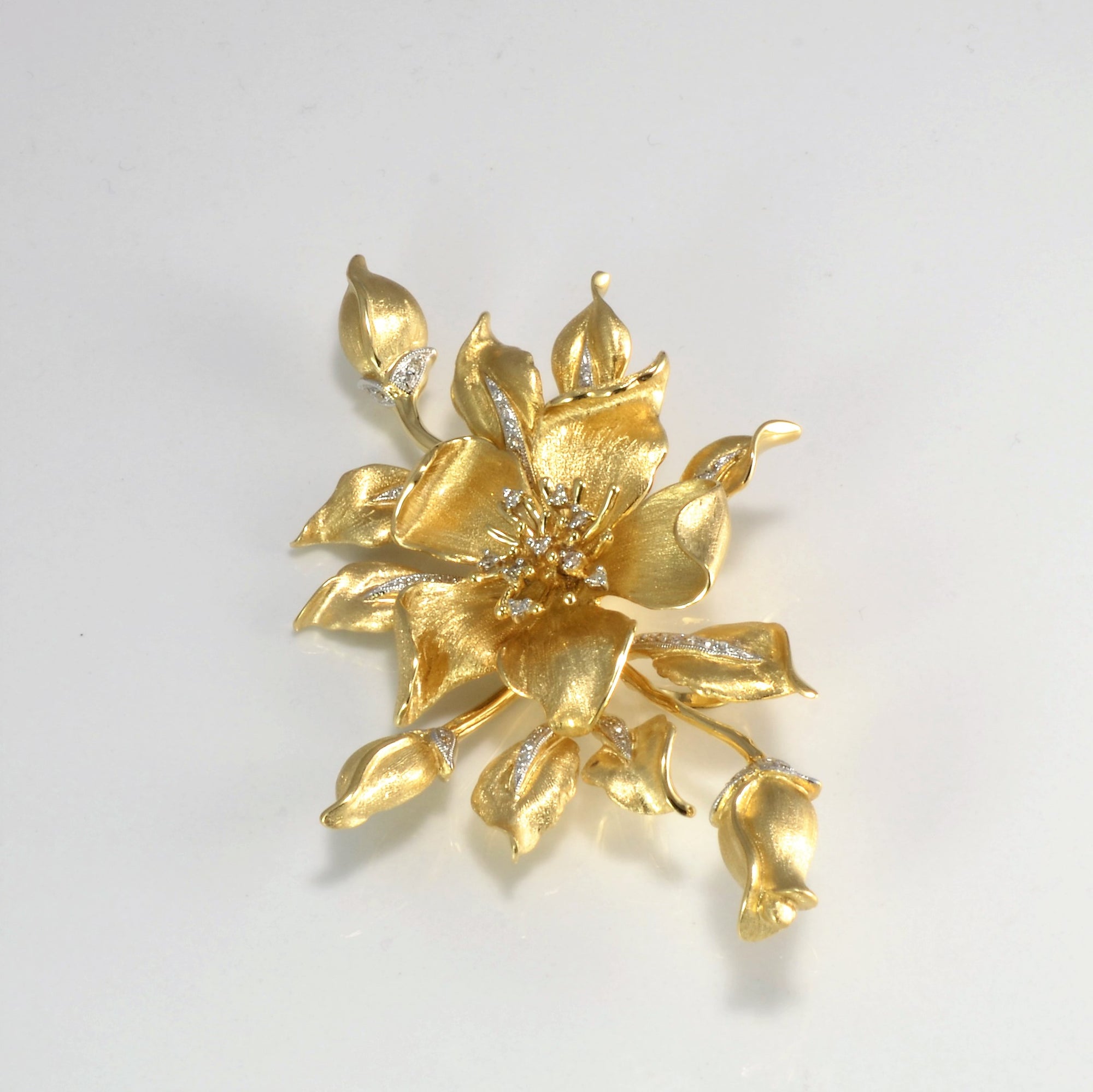Floral Design Diamond Pendant | 0.35 ctw |