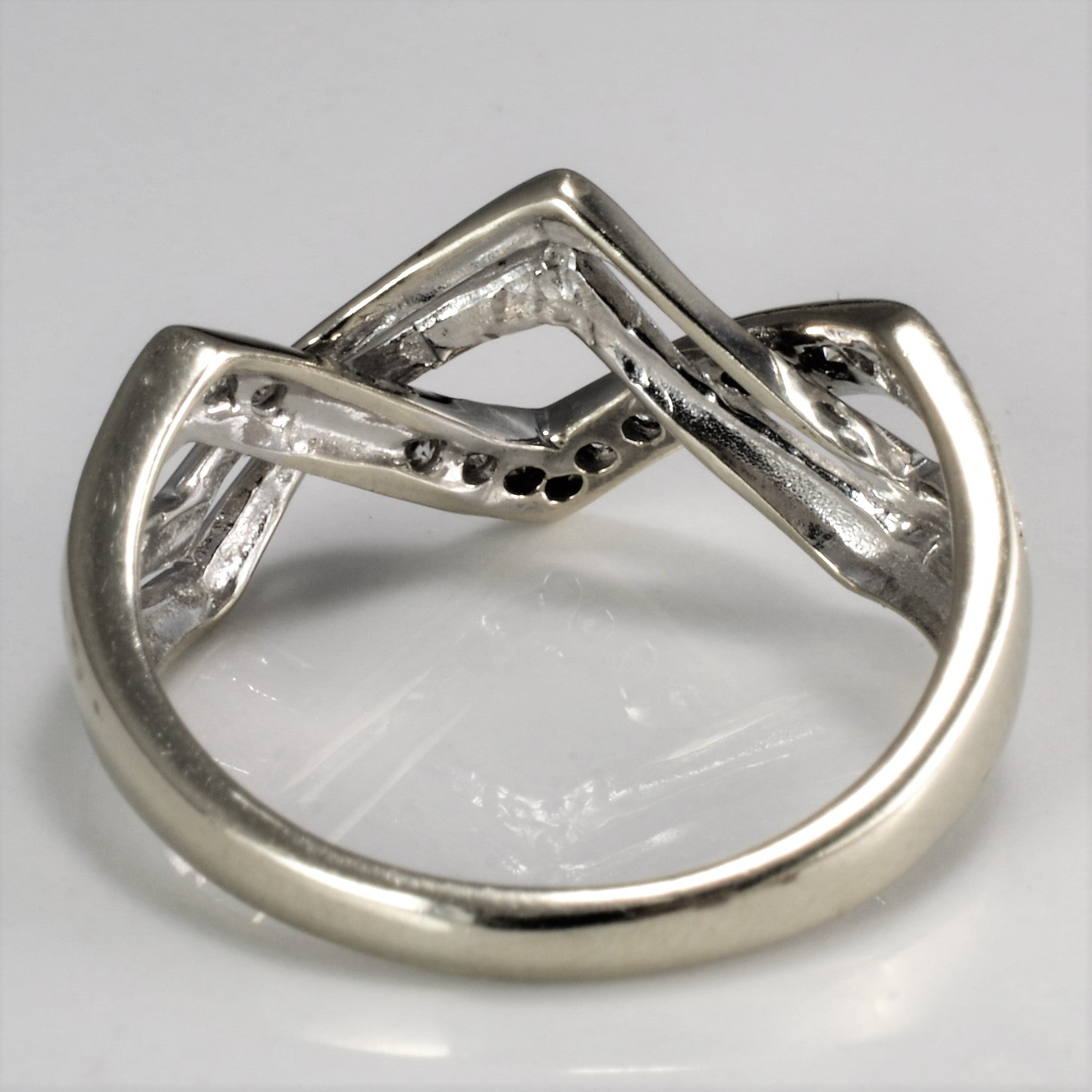 Textured Intertwined Diamond Ladies Ring | 0.20 ctw, SZ 6.5 |