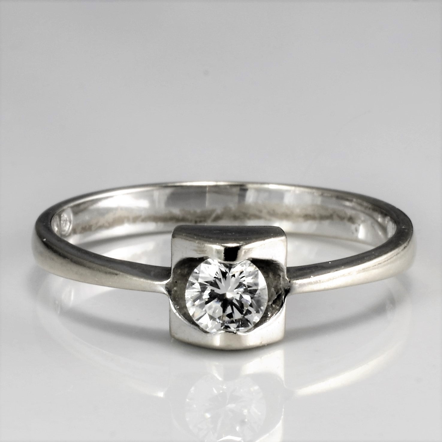Semi Bezel Diamond Ring | 0.18 ct, SZ 6.25 |