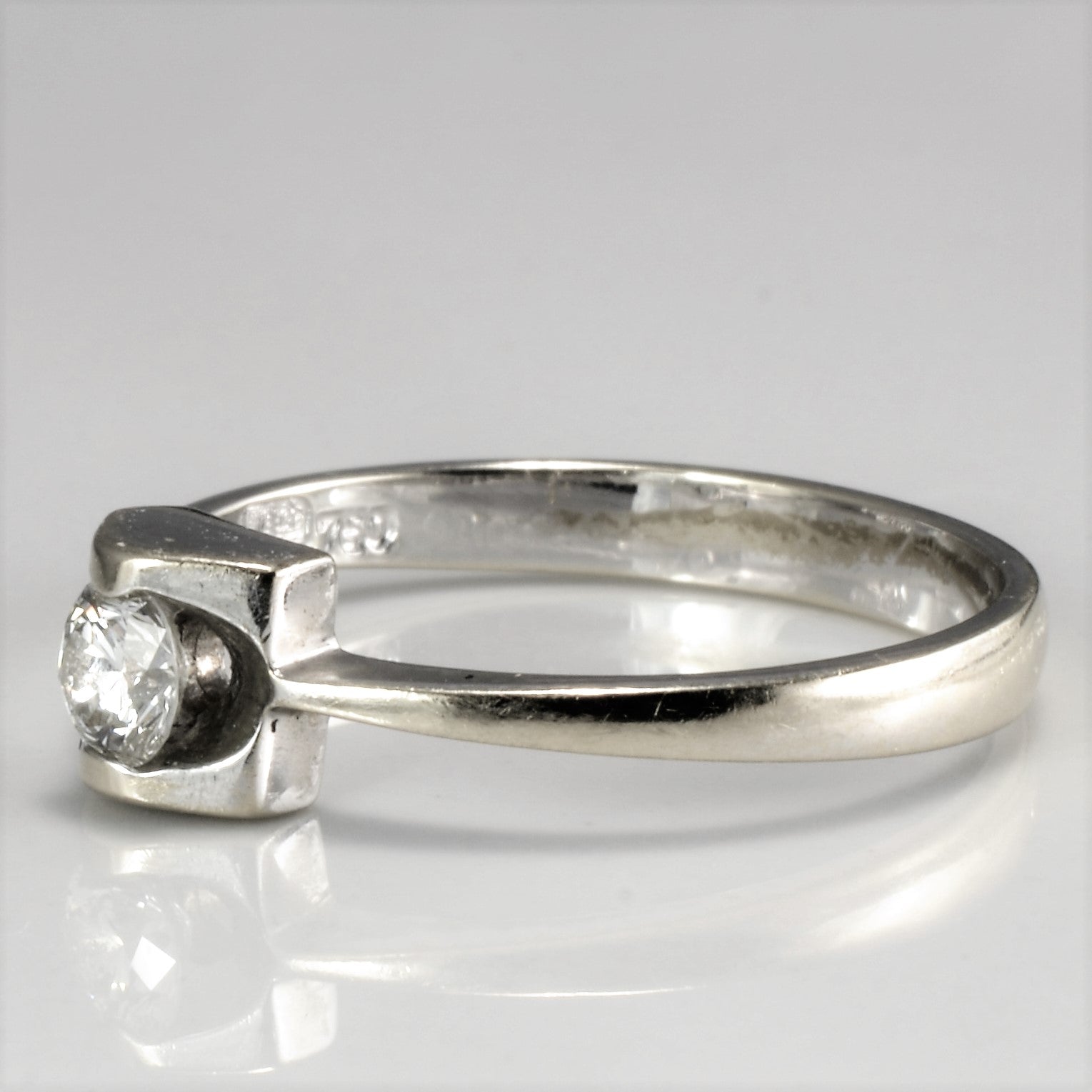 Semi Bezel Diamond Ring | 0.18 ct, SZ 6.25 |