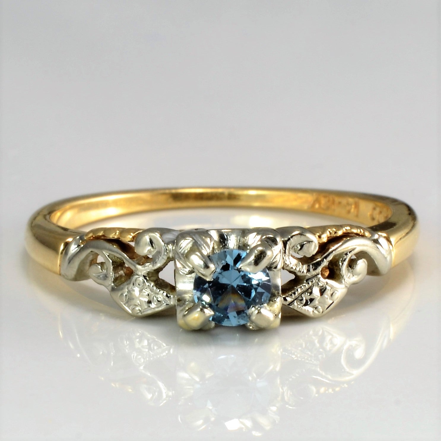 Solitaire Topaz Two Tone Gold Vintage Ring | SZ 6.75 |
