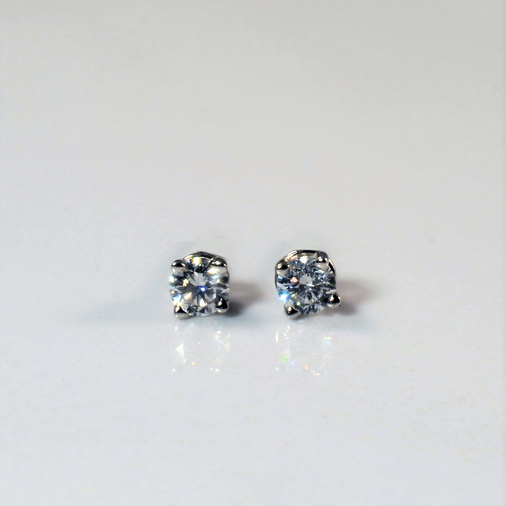 Solitaire Diamond Stud Earrings | 0.23ctw |